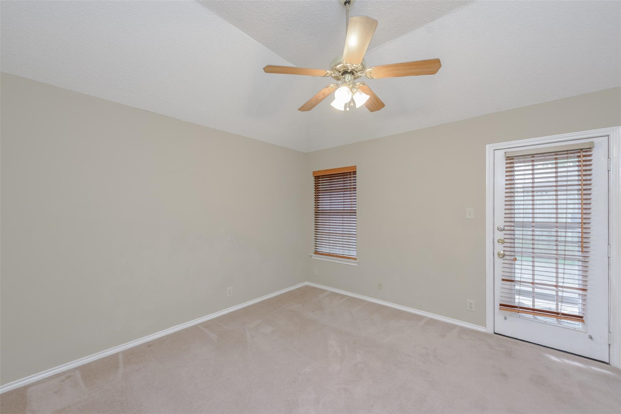 1902 Lee Drive Denton TX 76209
