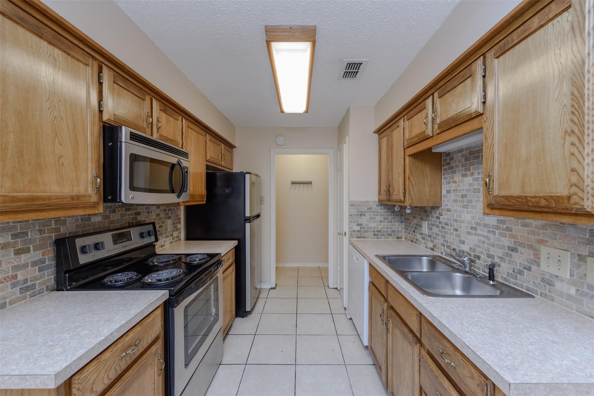 1902 Lee Drive Denton TX 76209