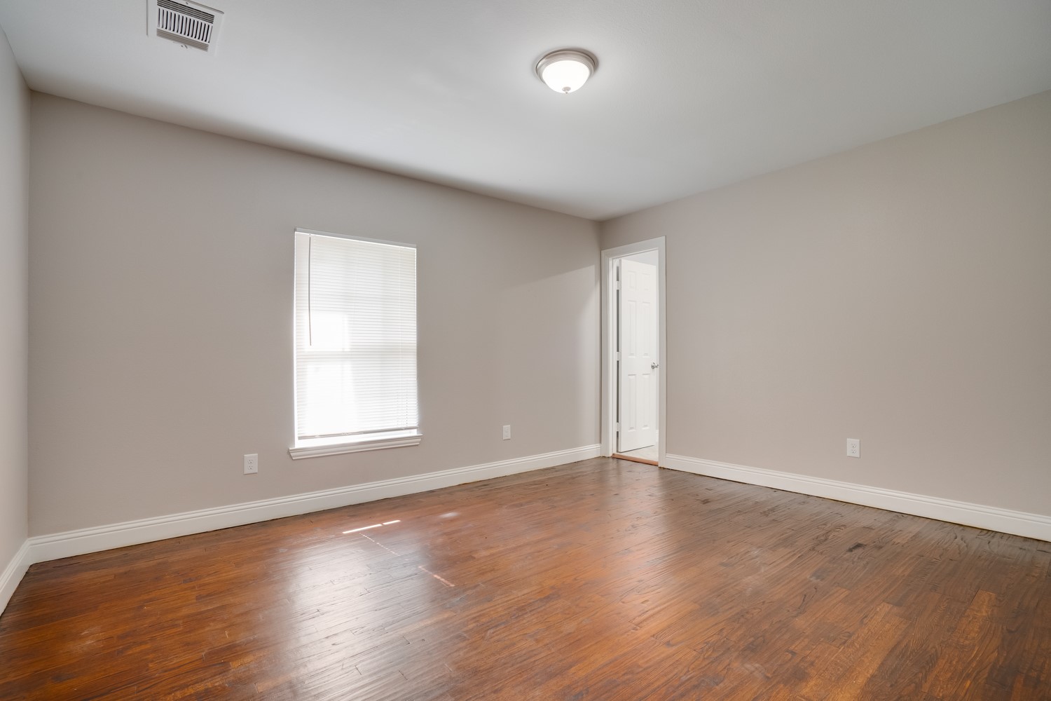 3402 Lawnview Avenue Dallas TX 75227