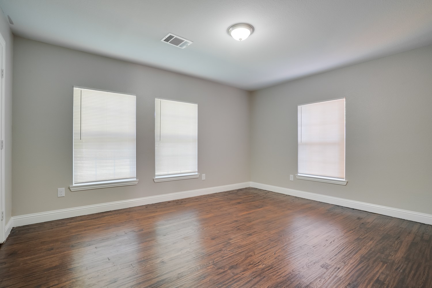 3402 Lawnview Avenue Dallas TX 75227