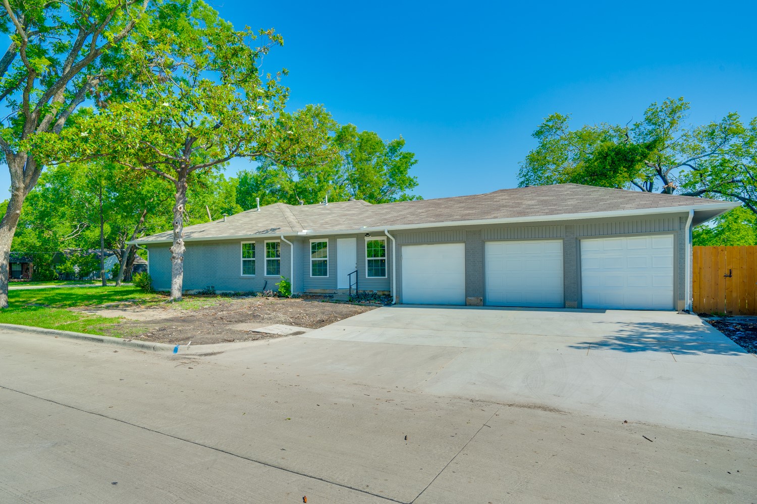 3402 Lawnview Avenue Dallas TX 75227