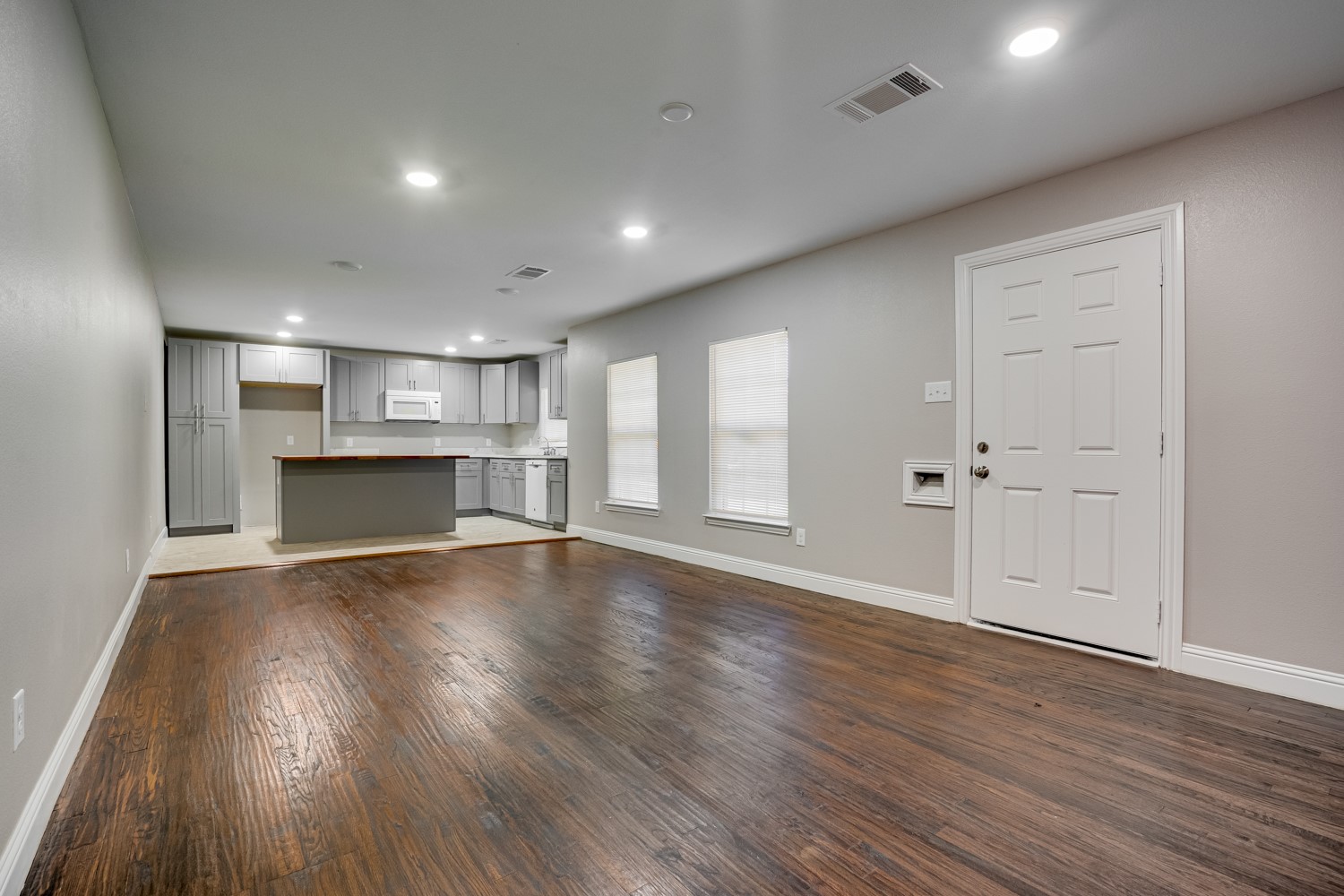 3402 Lawnview Avenue Dallas TX 75227