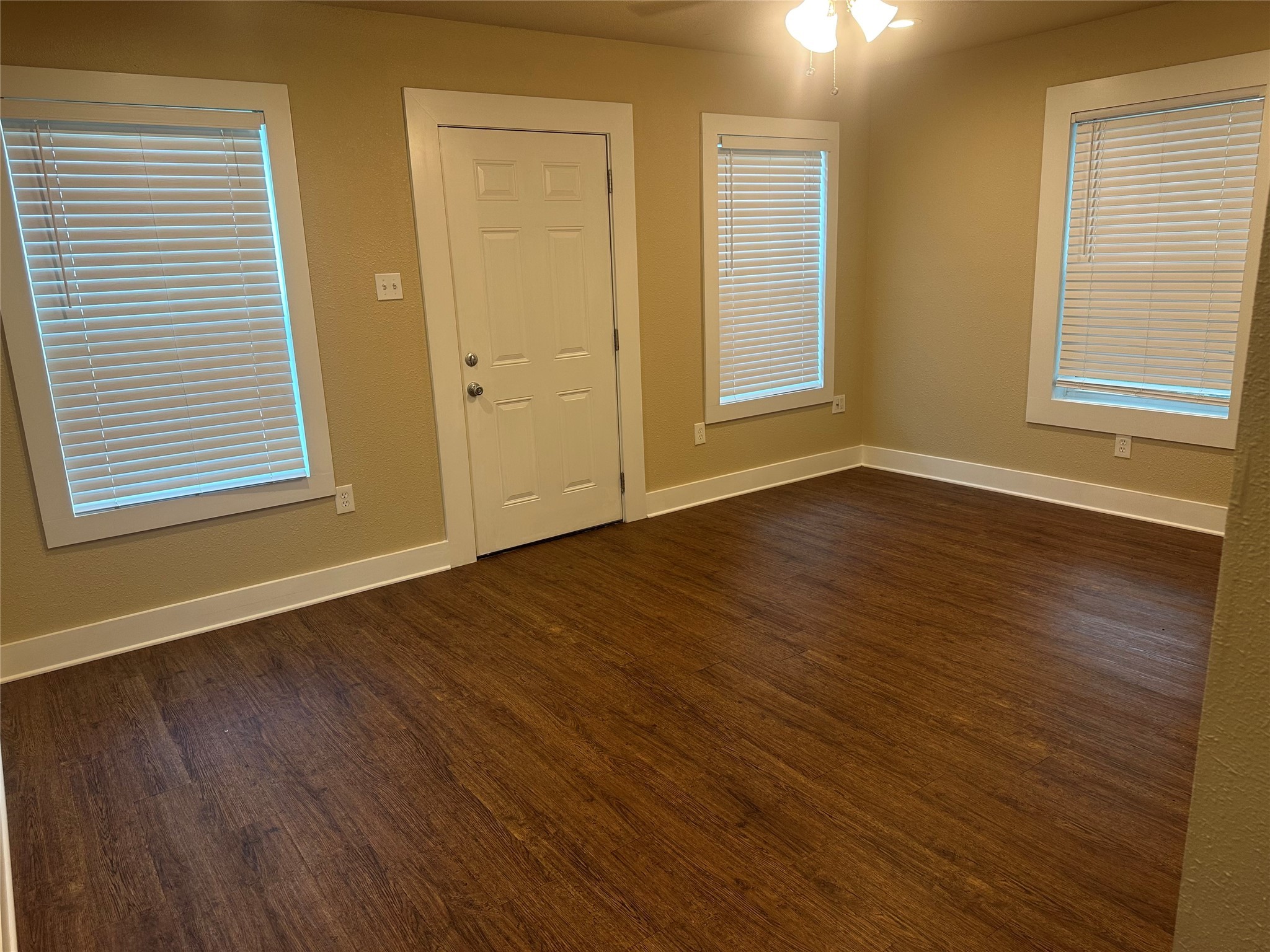 118 Owens Lane Denton TX 76209