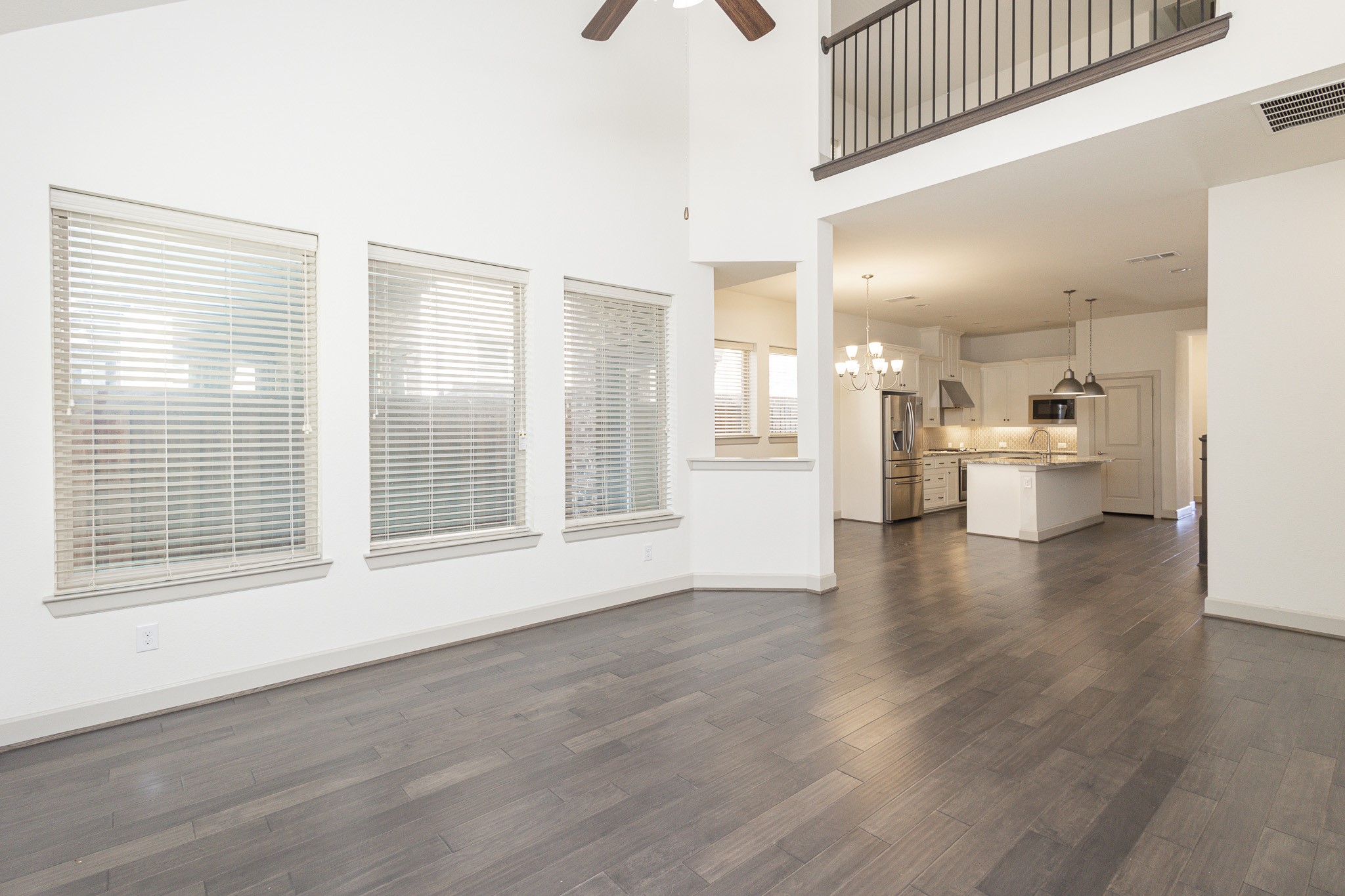 6337 Saddlebrook Irving TX 75039