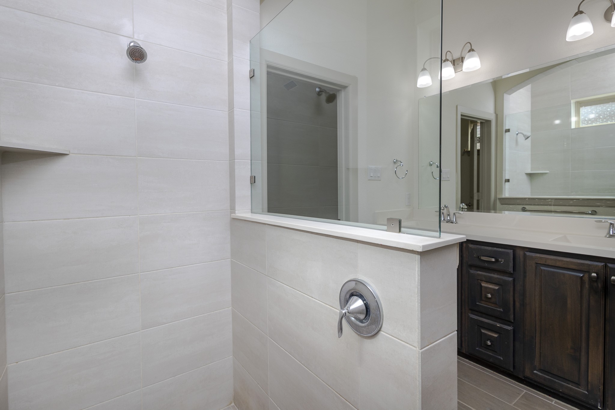 6337 Saddlebrook Irving TX 75039