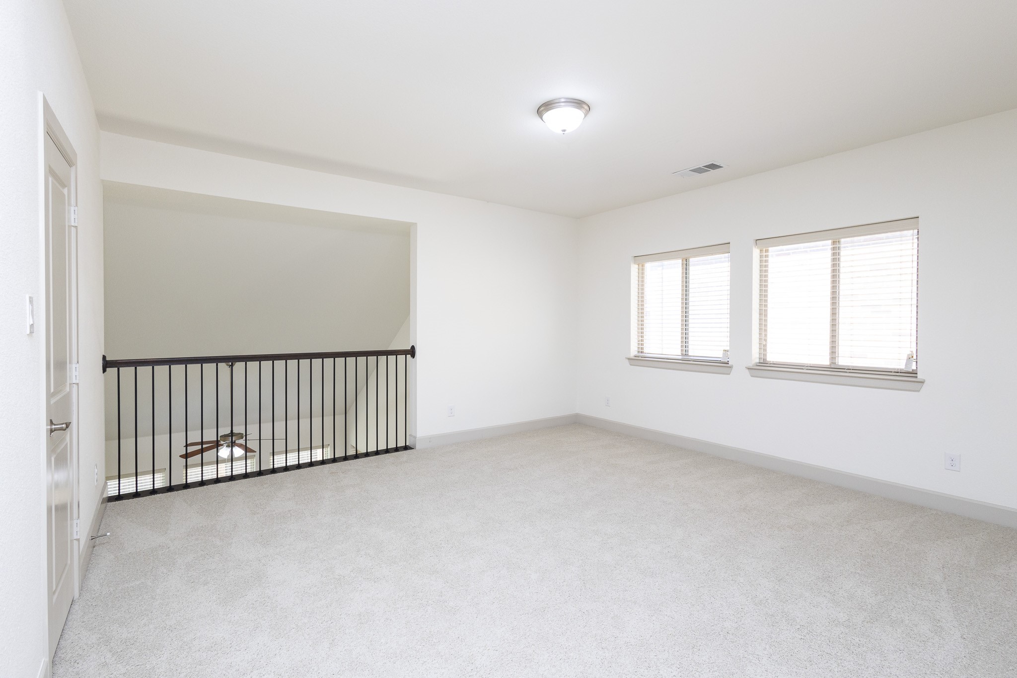 6337 Saddlebrook Irving TX 75039
