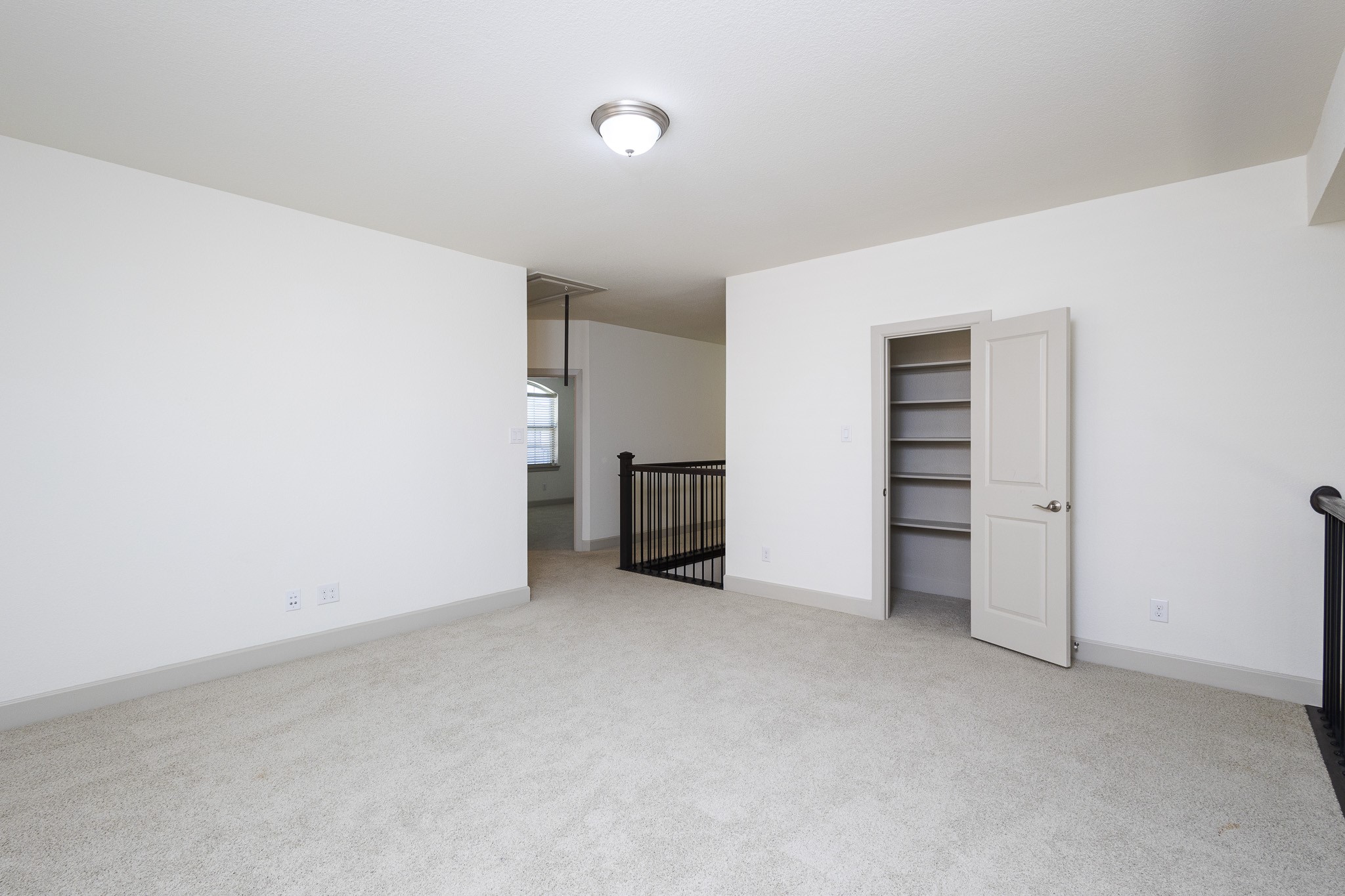 6337 Saddlebrook Irving TX 75039