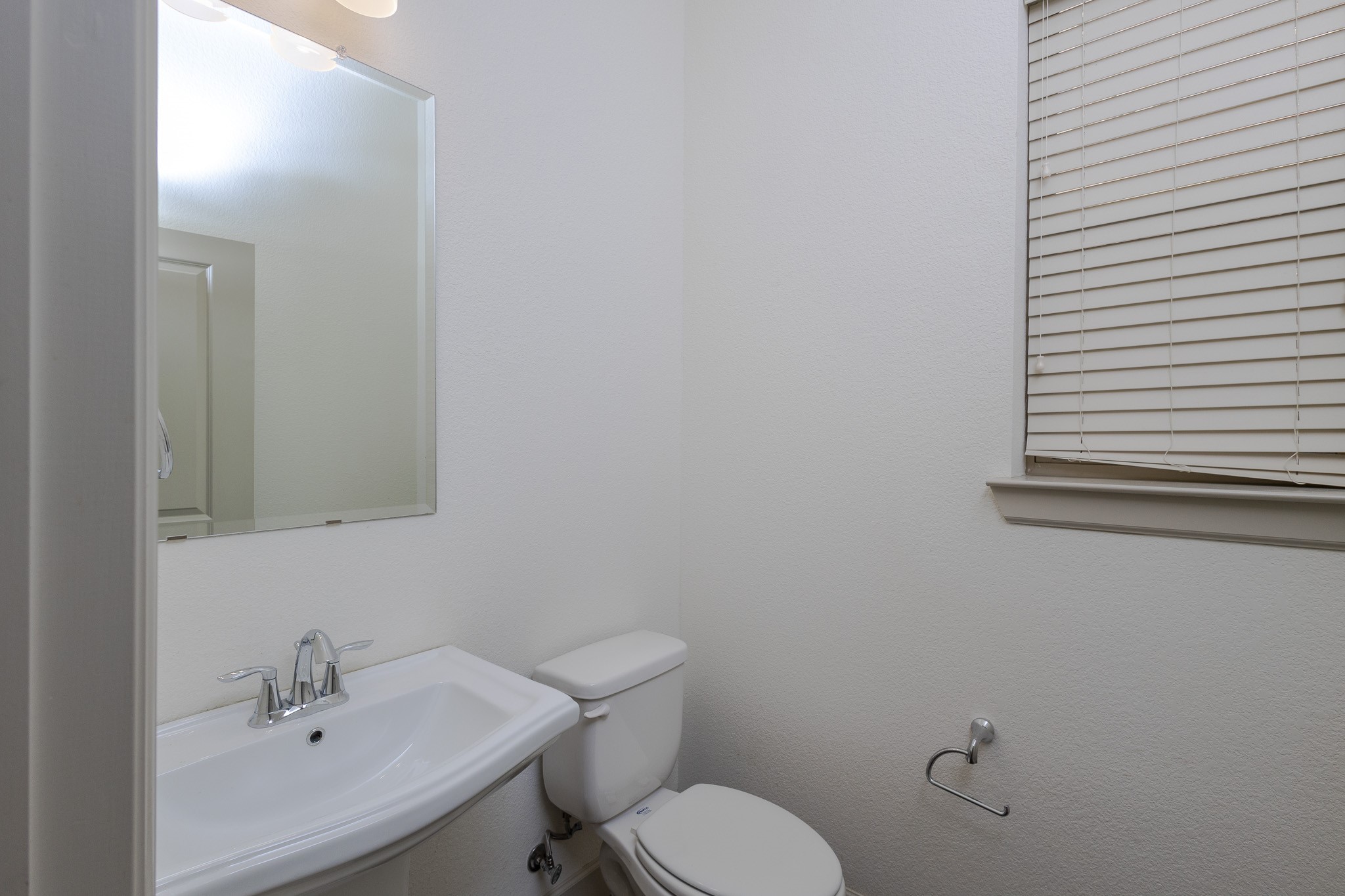 6337 Saddlebrook Irving TX 75039