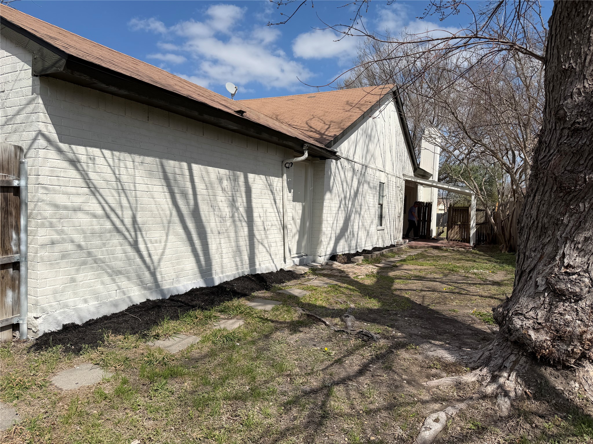 3042 Navarro Lane Grand Prairie TX 75052