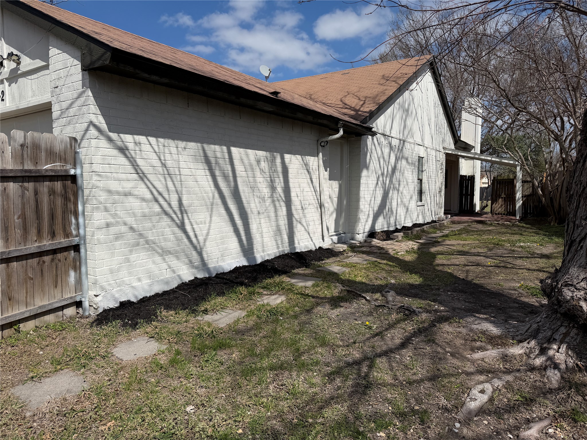 3042 Navarro Lane Grand Prairie TX 75052