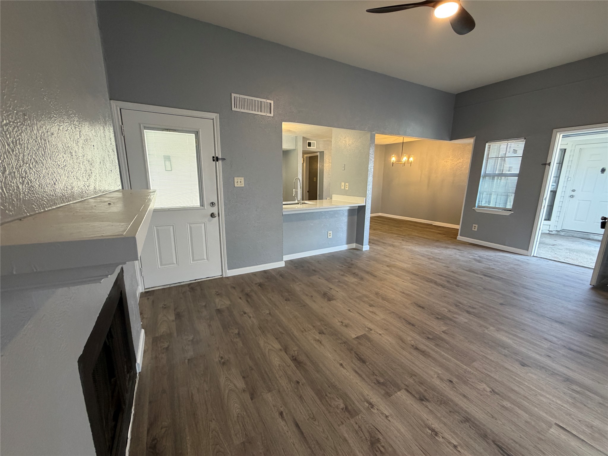 3042 Navarro Lane Grand Prairie TX 75052