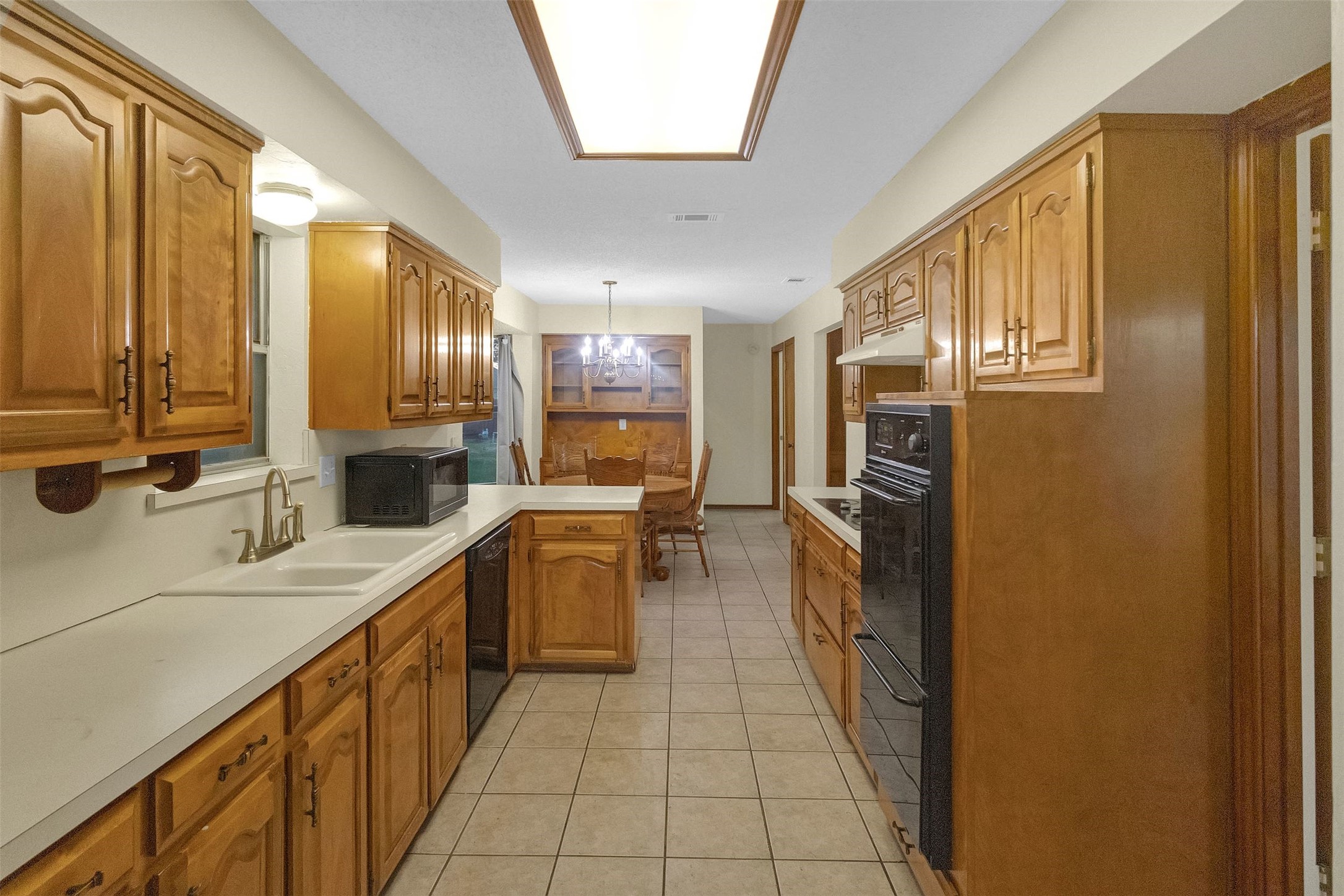 421 Pebblecreek Drive Garland TX 75040