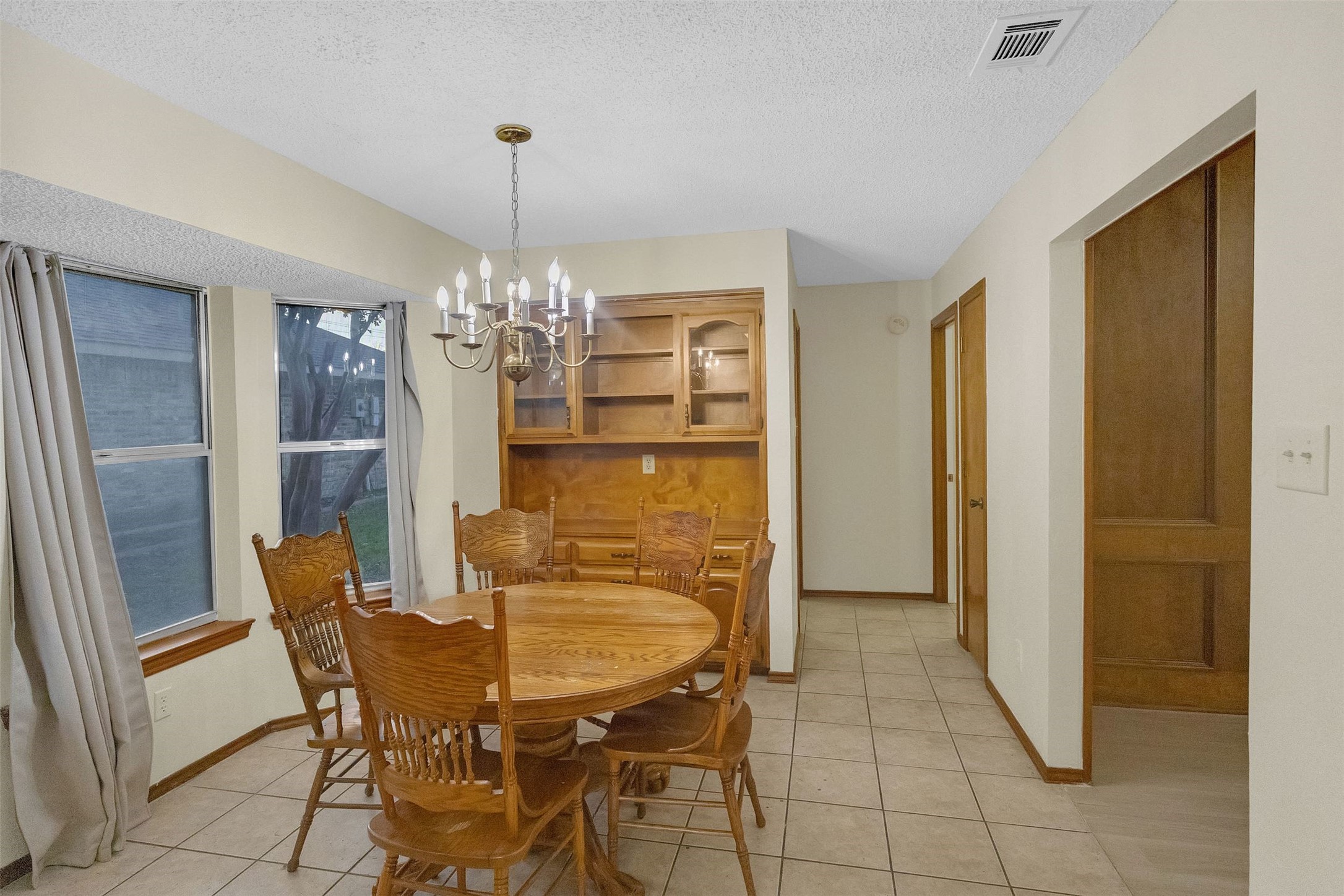 421 Pebblecreek Drive Garland TX 75040