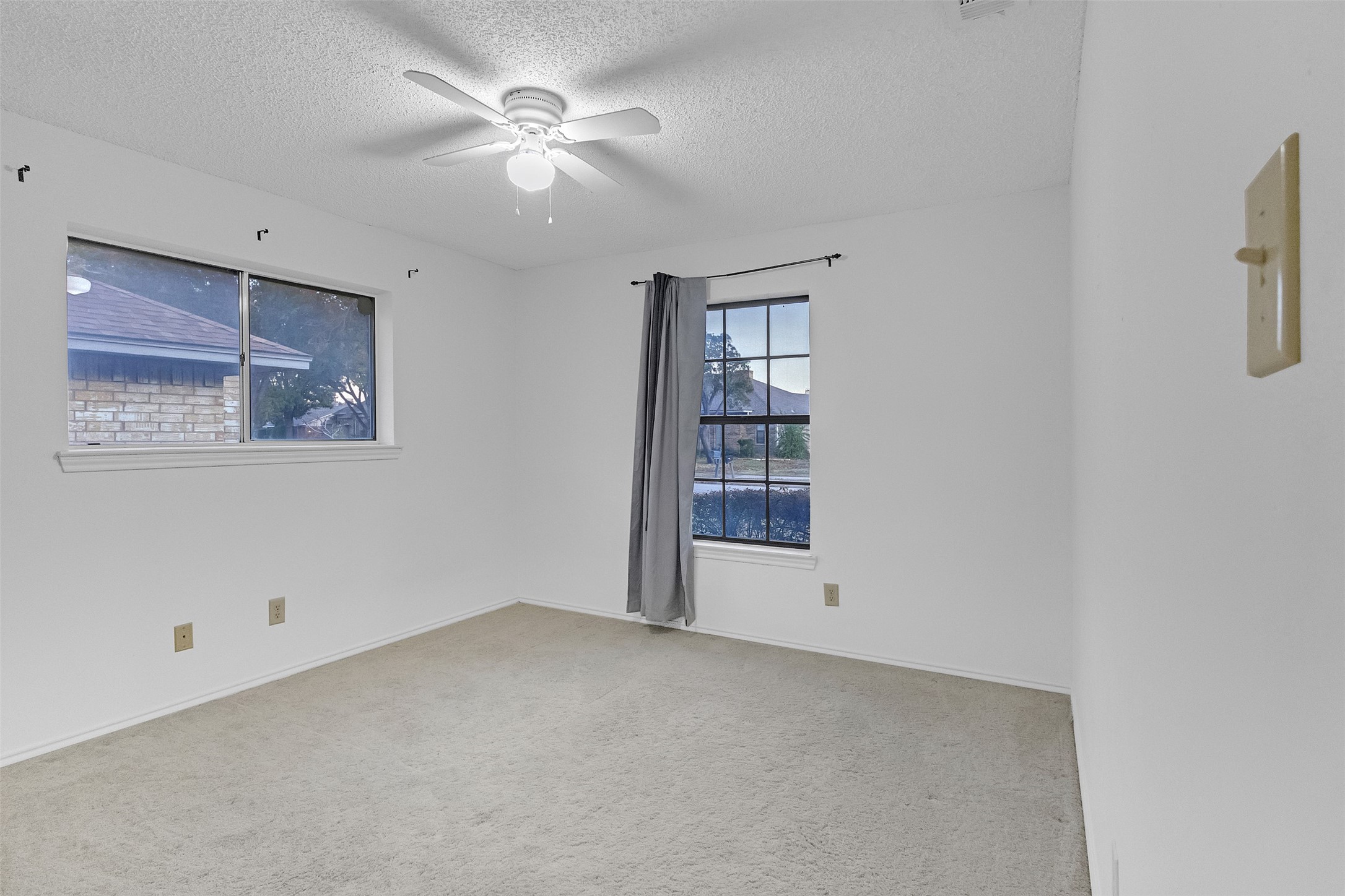 421 Pebblecreek Drive Garland TX 75040