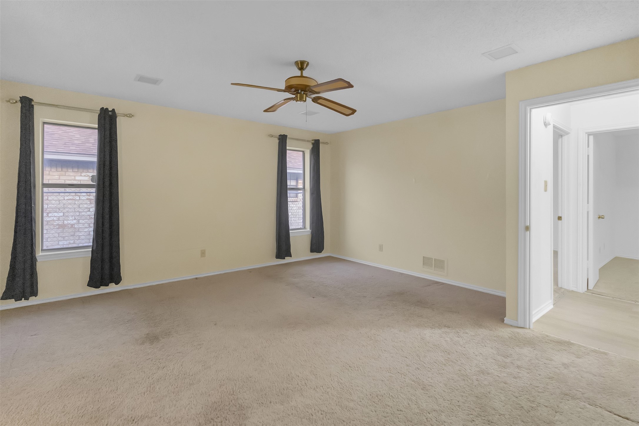 421 Pebblecreek Drive Garland TX 75040