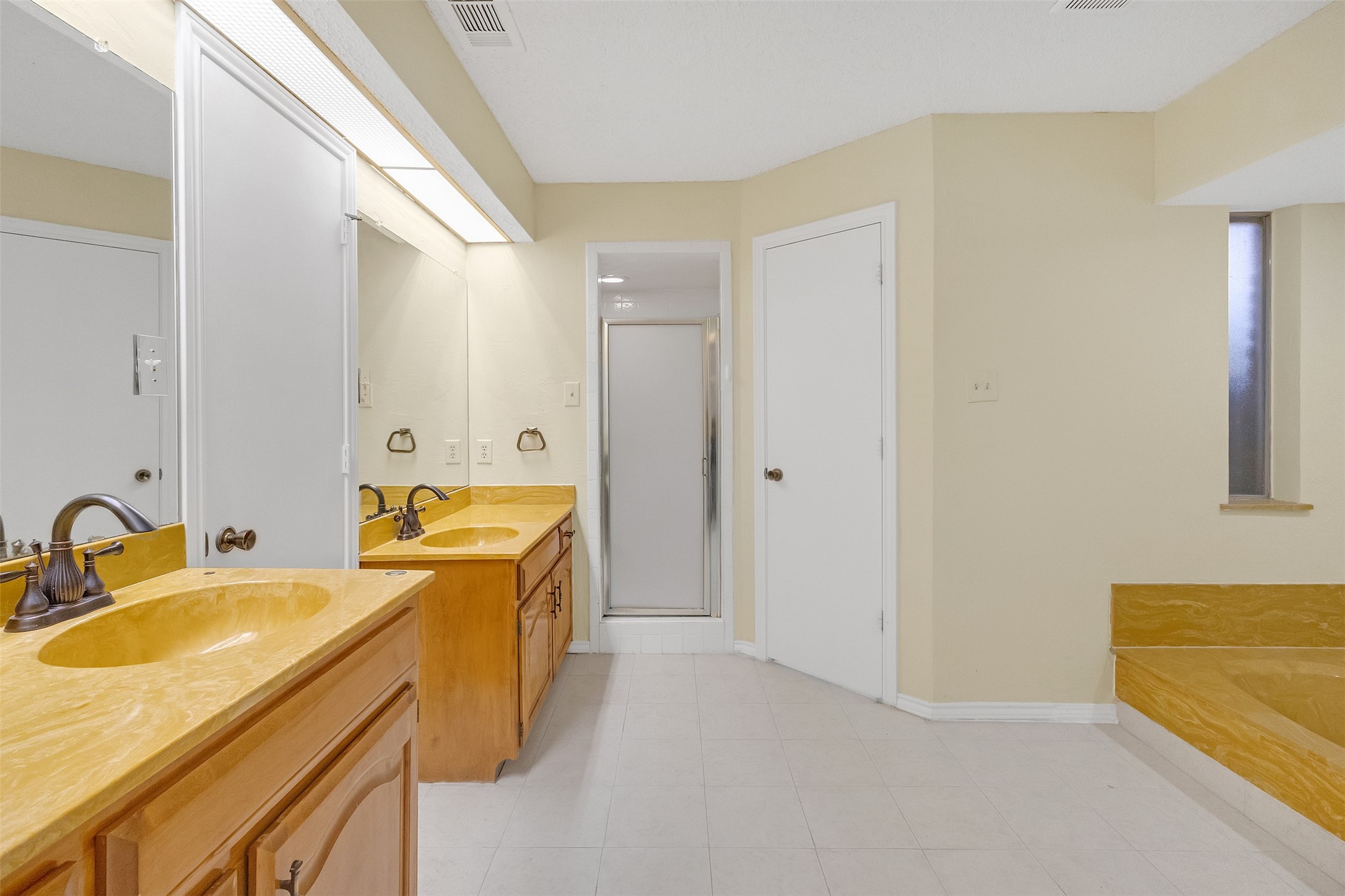 421 Pebblecreek Drive Garland TX 75040