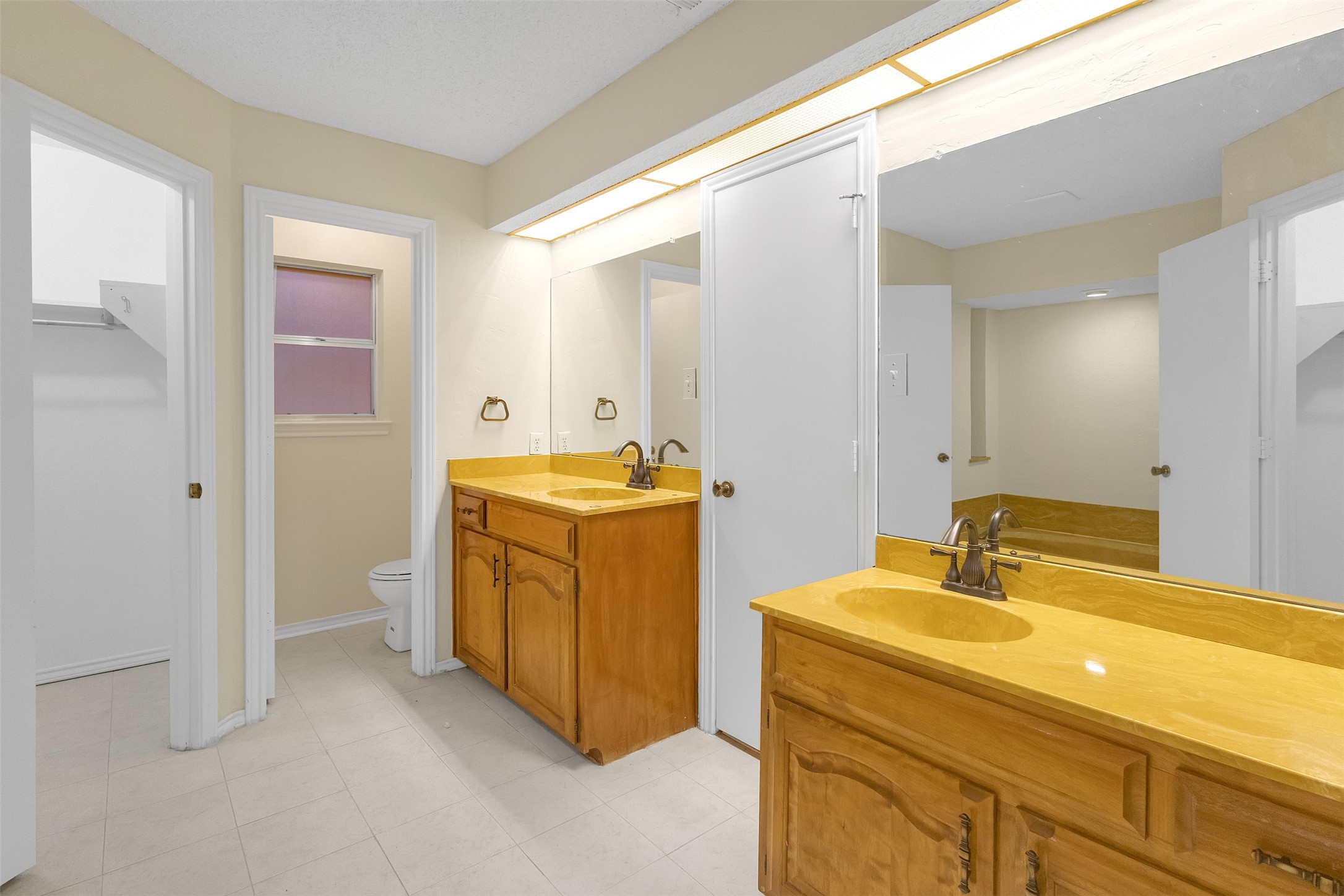 421 Pebblecreek Drive Garland TX 75040