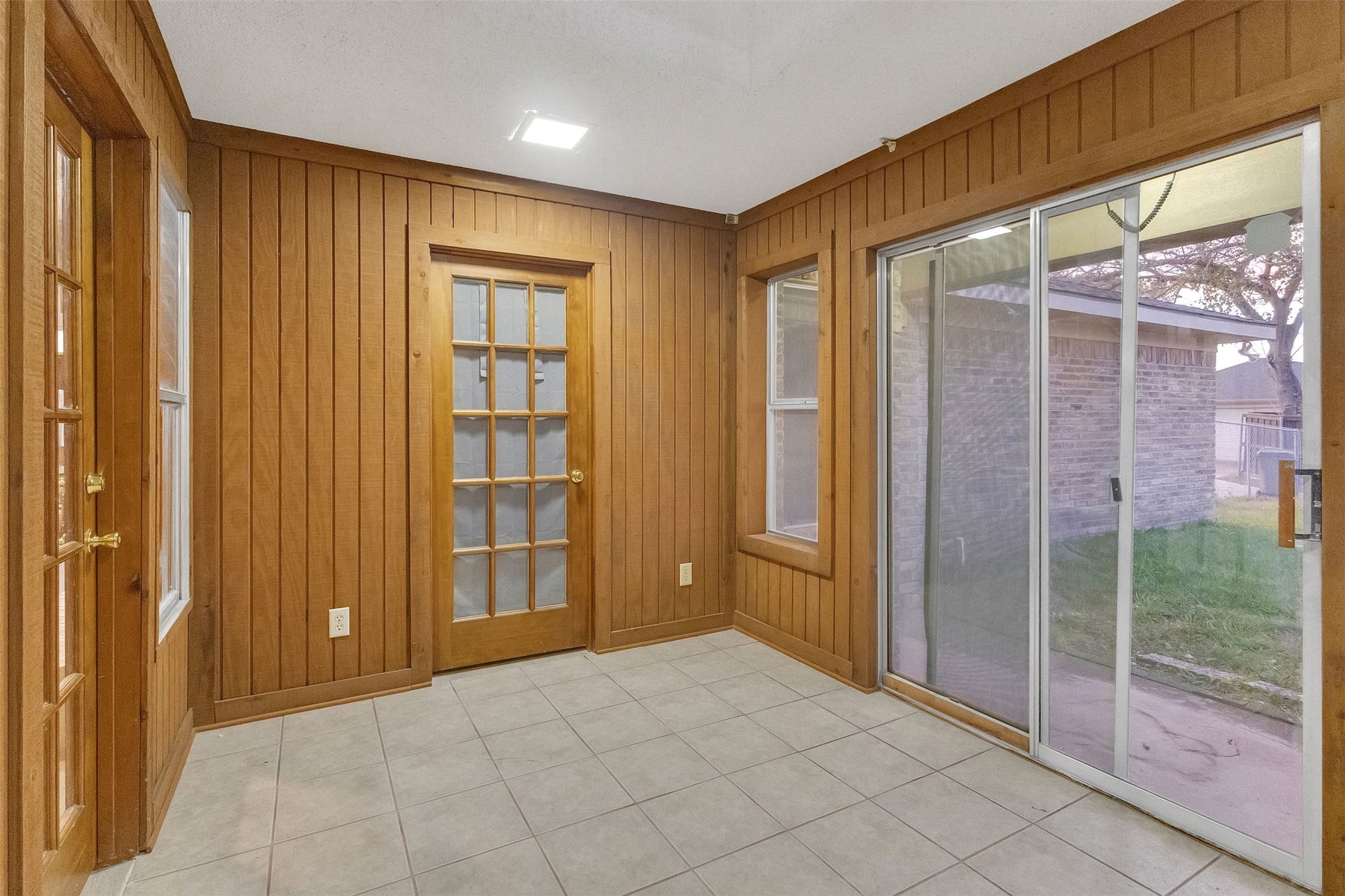 421 Pebblecreek Drive Garland TX 75040