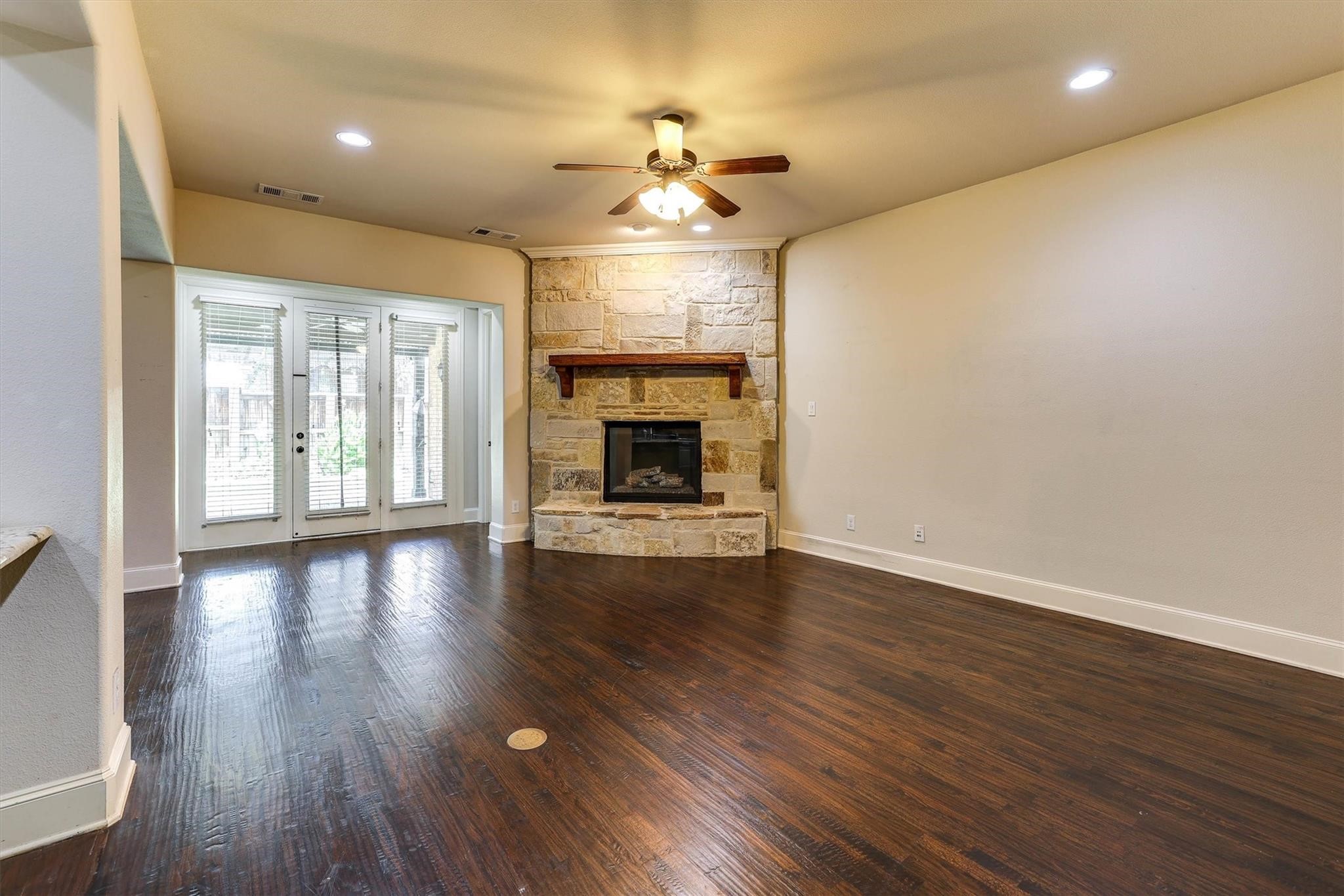 419 Rio Grande Drive Irving TX 75039