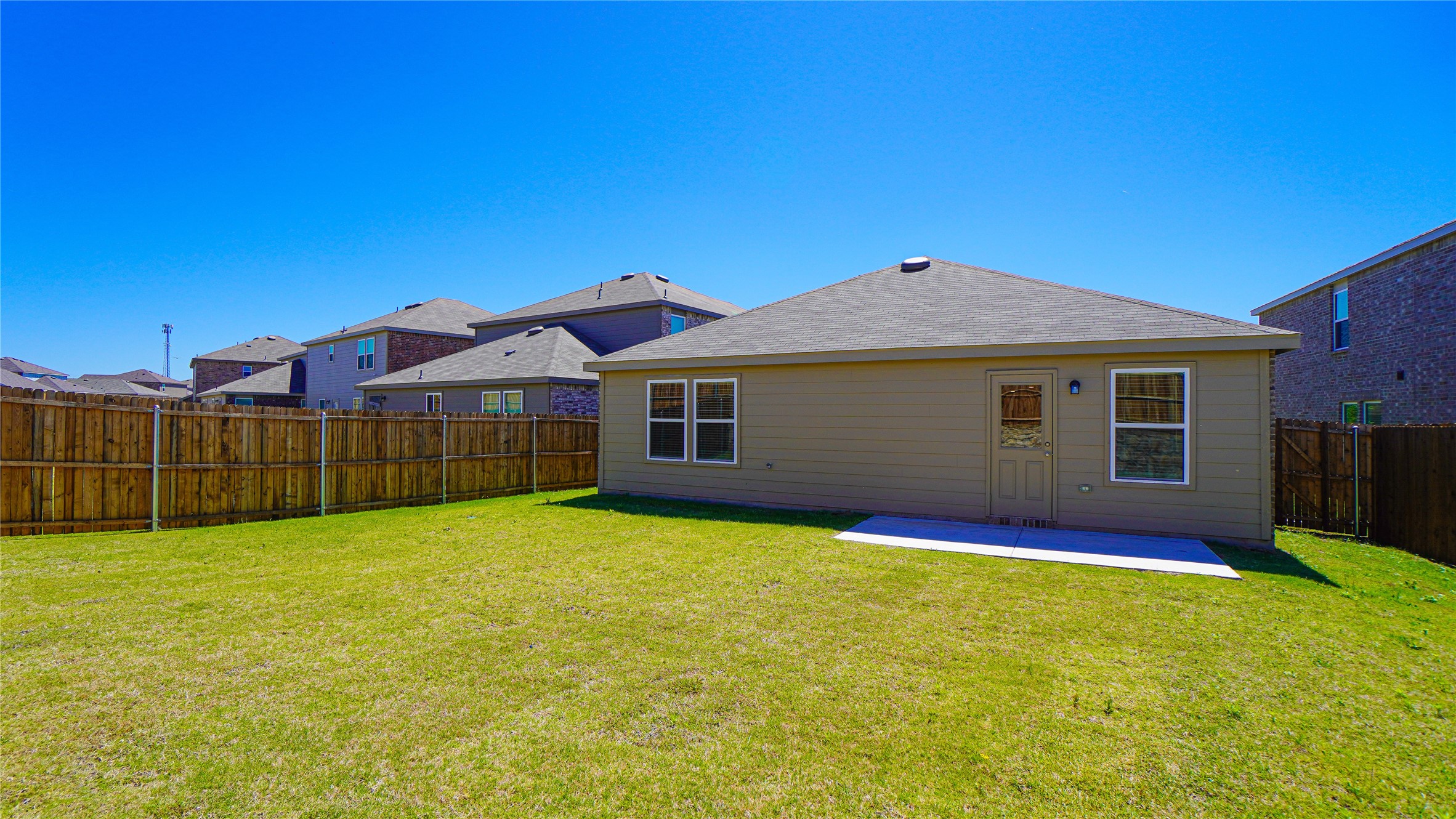 2043 Pleasant Knoll Circle Forney TX 75126