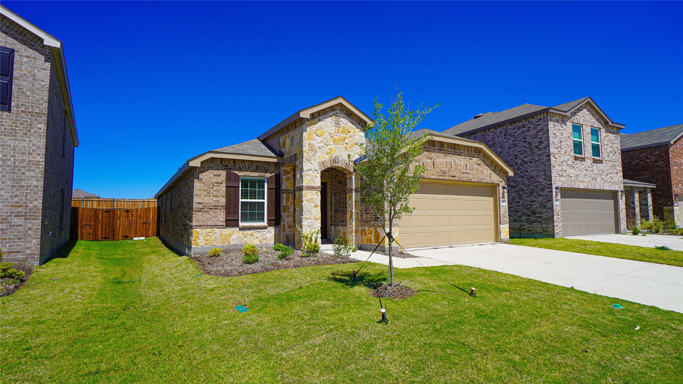 2043 Pleasant Knoll Circle Forney TX 75126