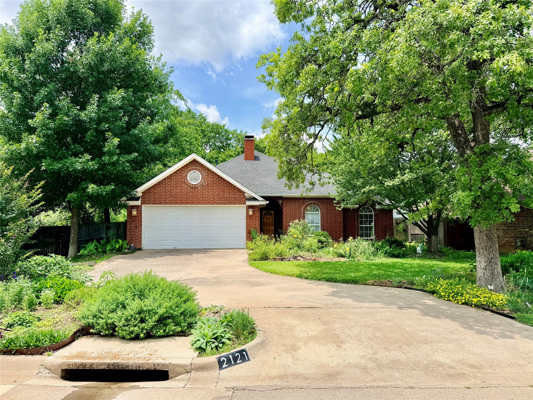 2121 Preston Place Denton TX 76209