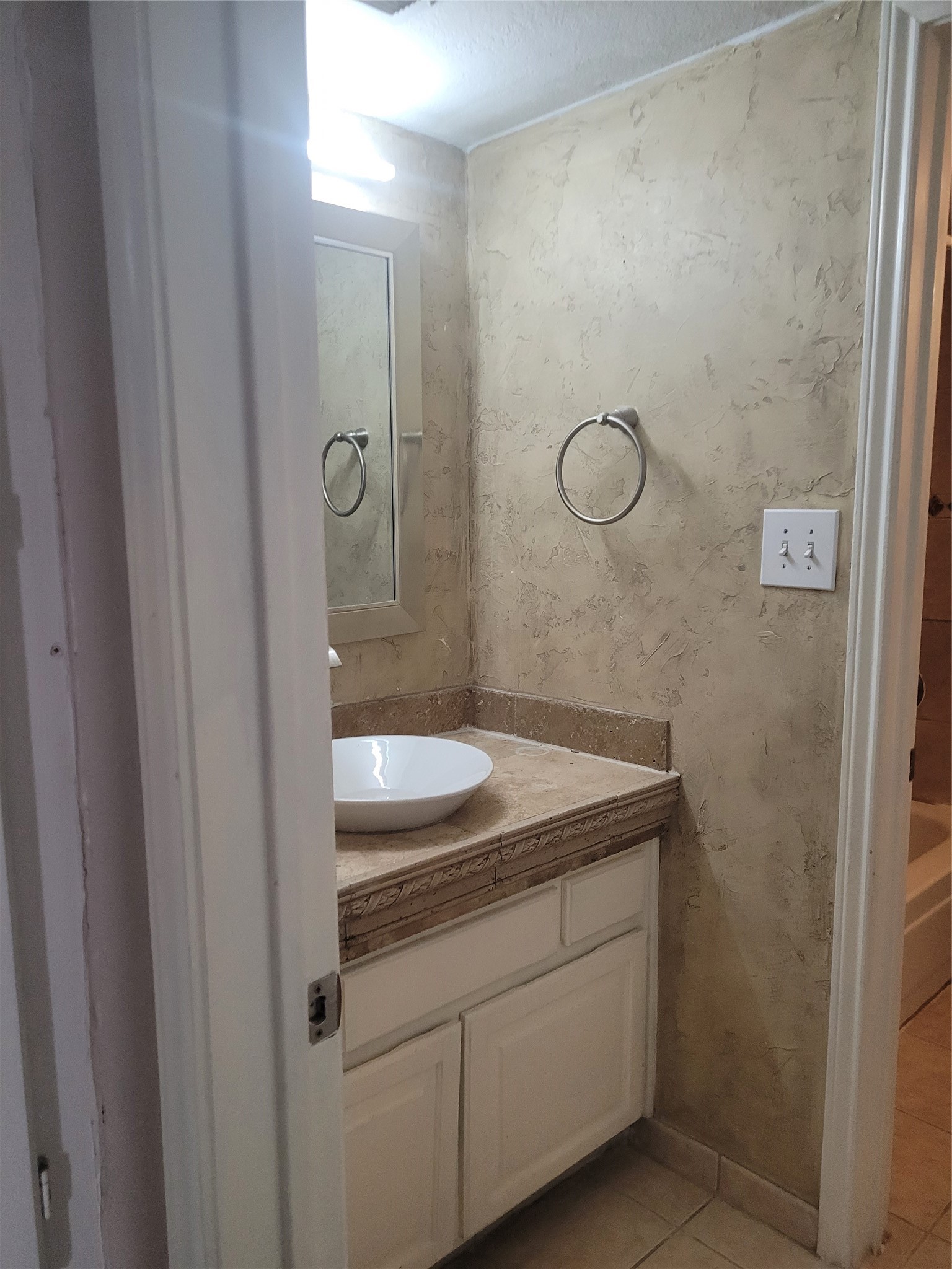 2311 Balsam Drive Arlington TX 76006