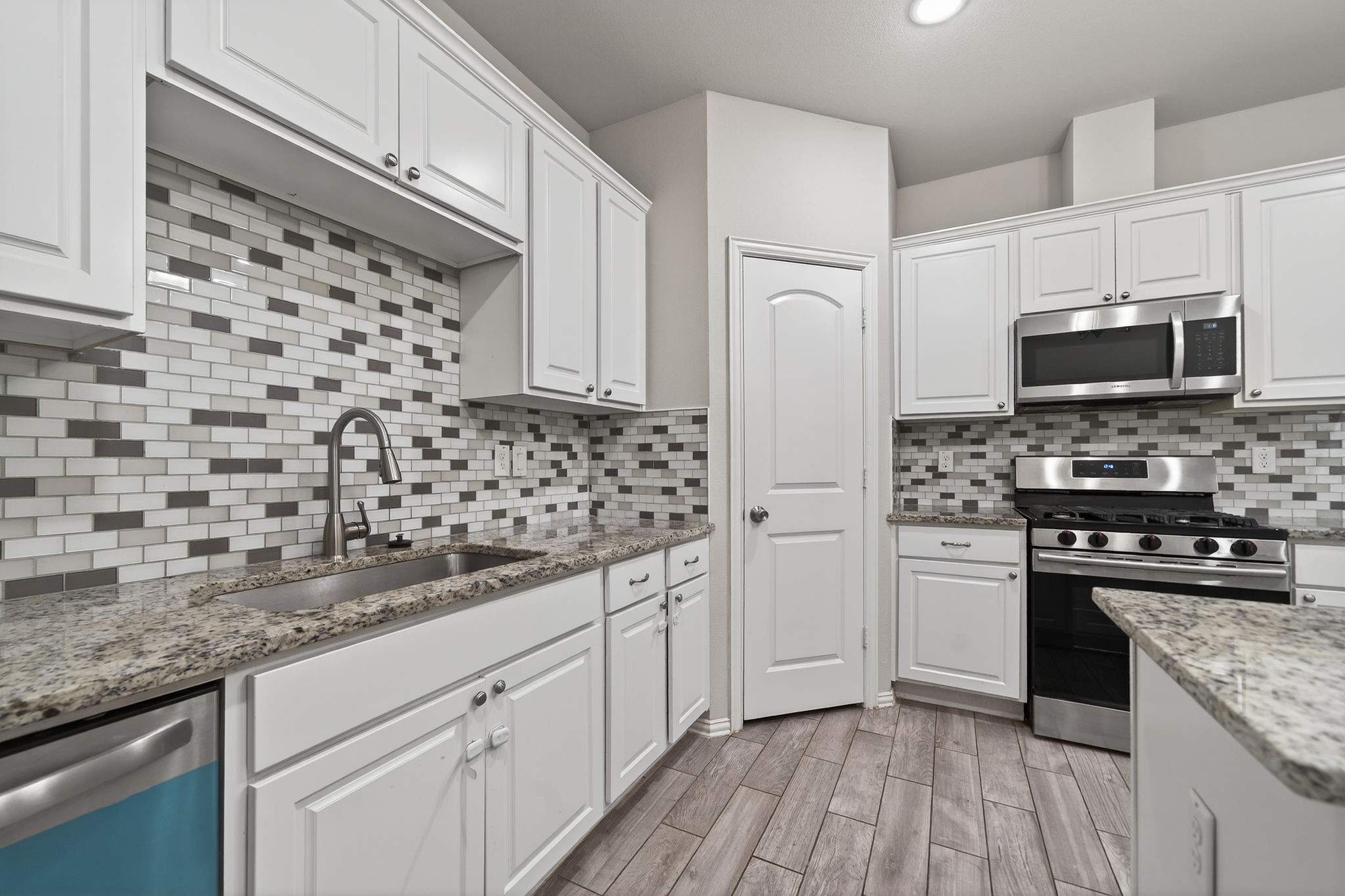 1142 Mahmoud Egal Drive Irving TX 75061