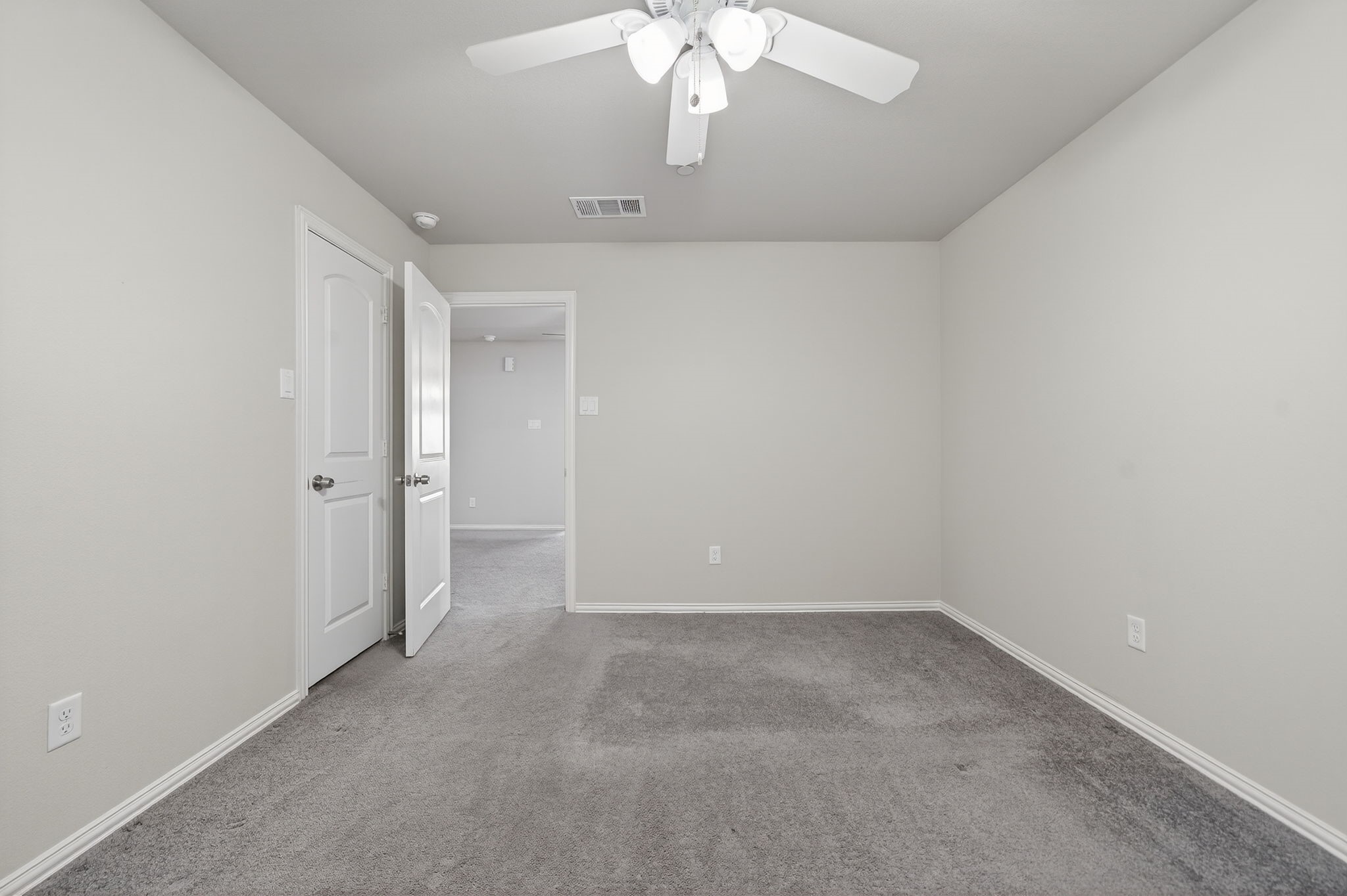1142 Mahmoud Egal Drive Irving TX 75061