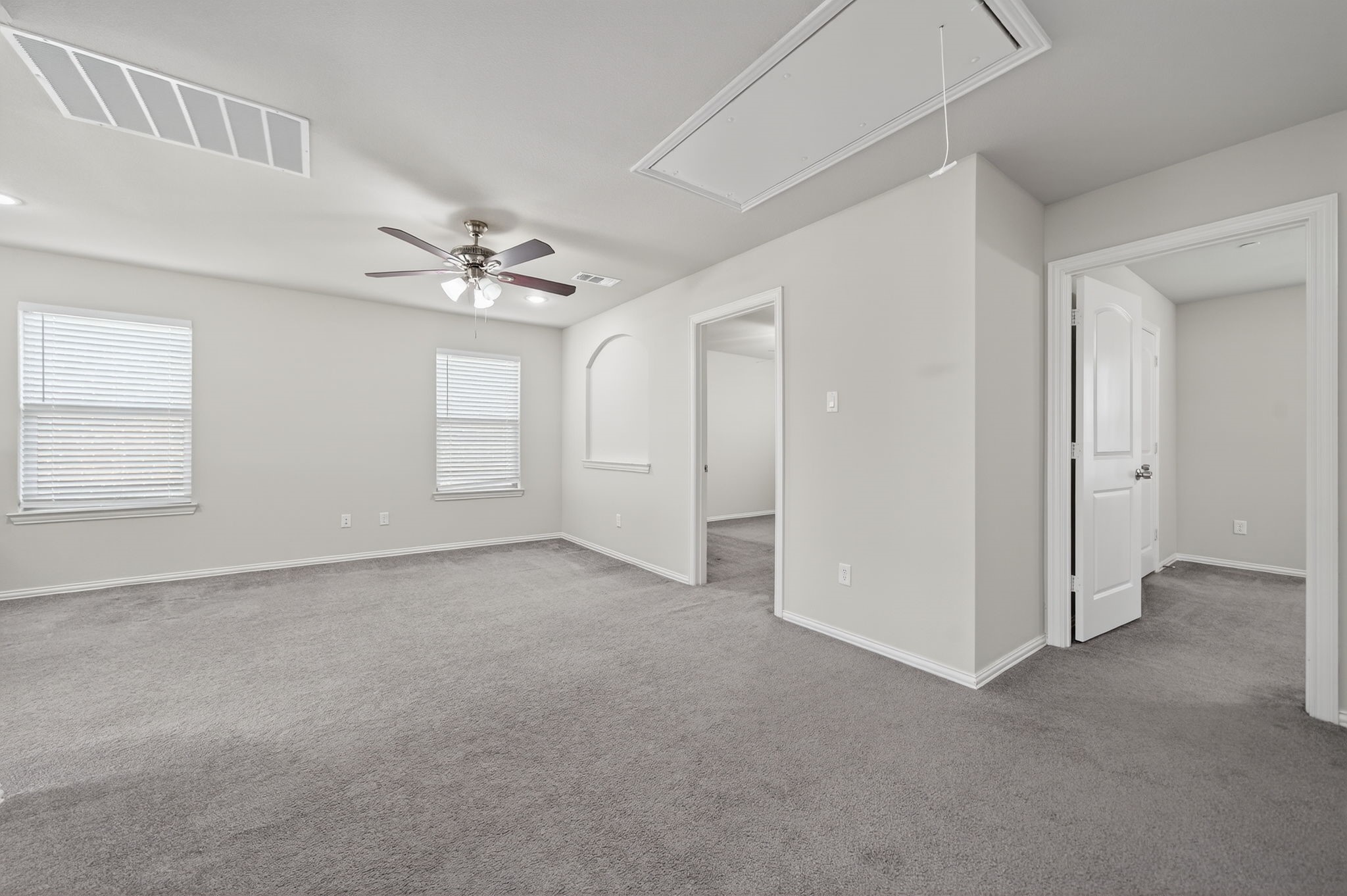 1142 Mahmoud Egal Drive Irving TX 75061