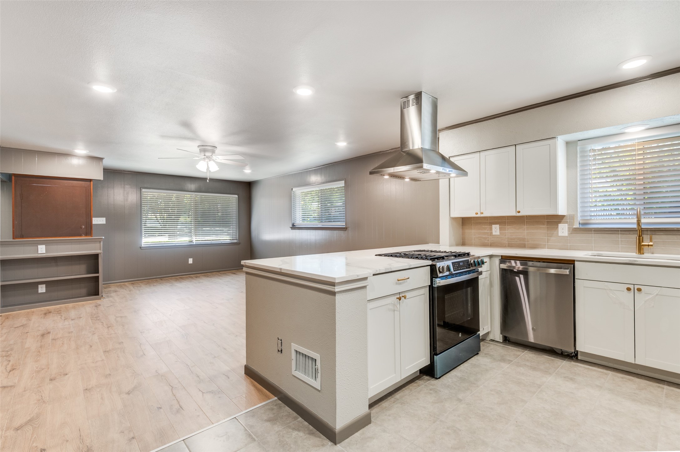 121 S Cavender Street Dallas TX 75211