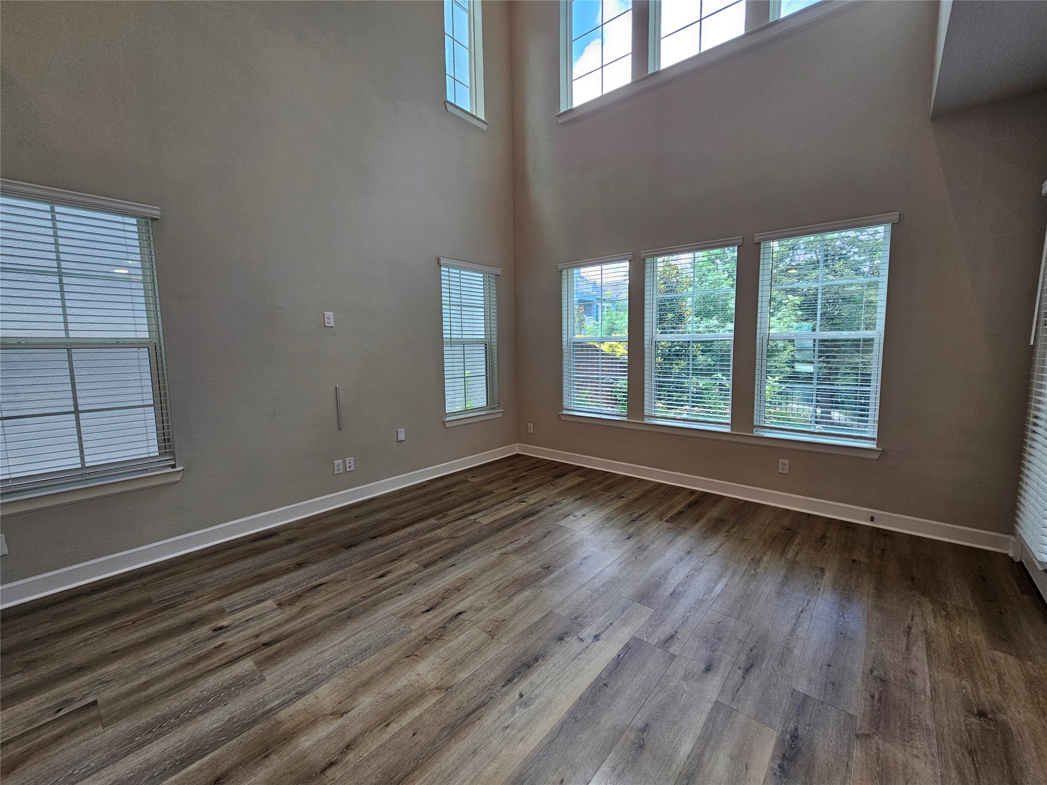 8045 Emerald Rock Drive Dallas TX 75228