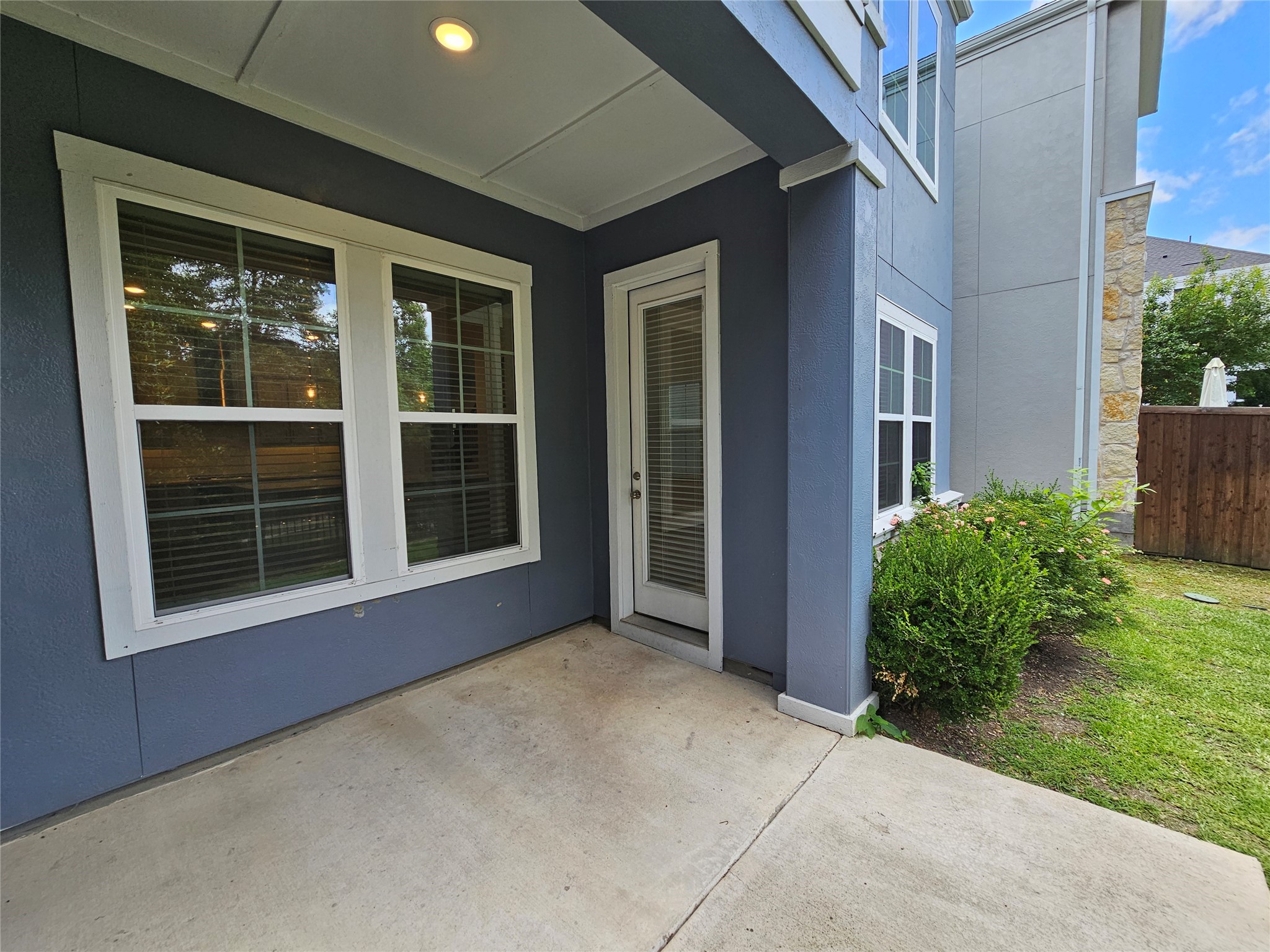 8045 Emerald Rock Drive Dallas TX 75228