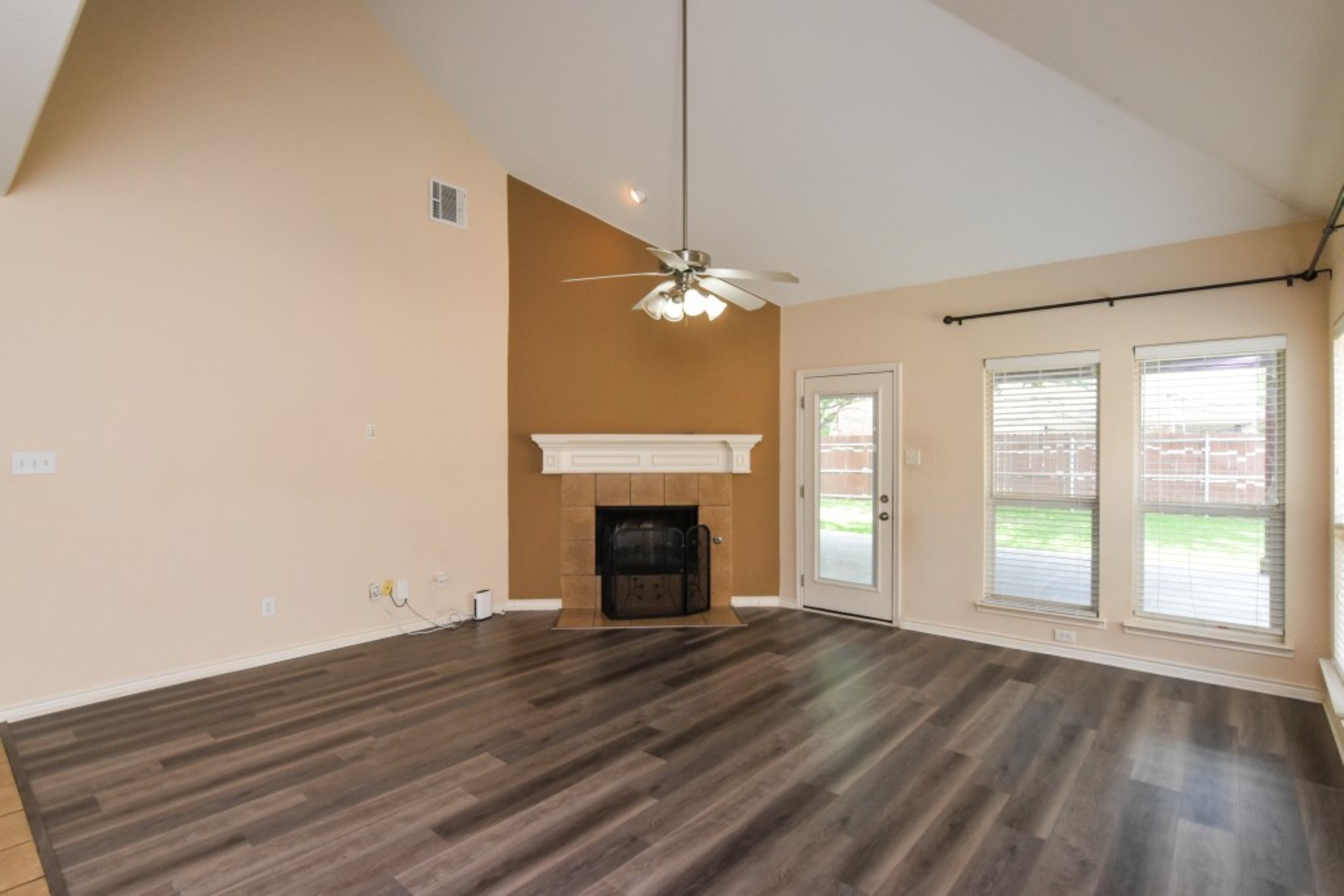 8305 Loma Alta Trail Mckinney TX 75070