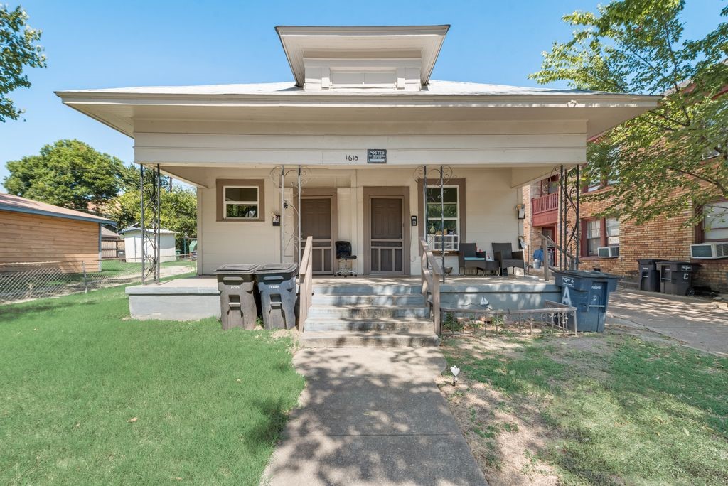 1615 Alston Avenue Fort Worth TX 76104