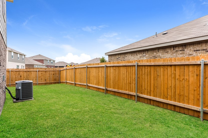 1203 Mallard Cove Ennis TX 75119
