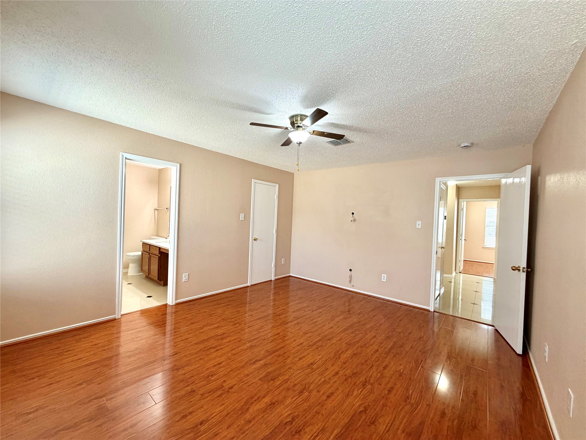 7409 Cresswell Drive Arlington TX 76001