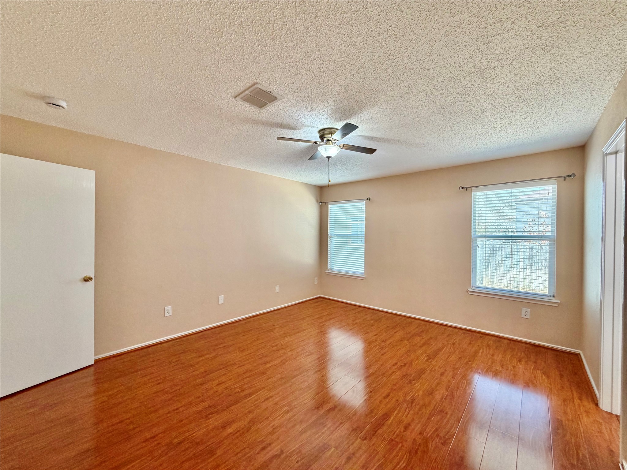 7409 Cresswell Drive Arlington TX 76001