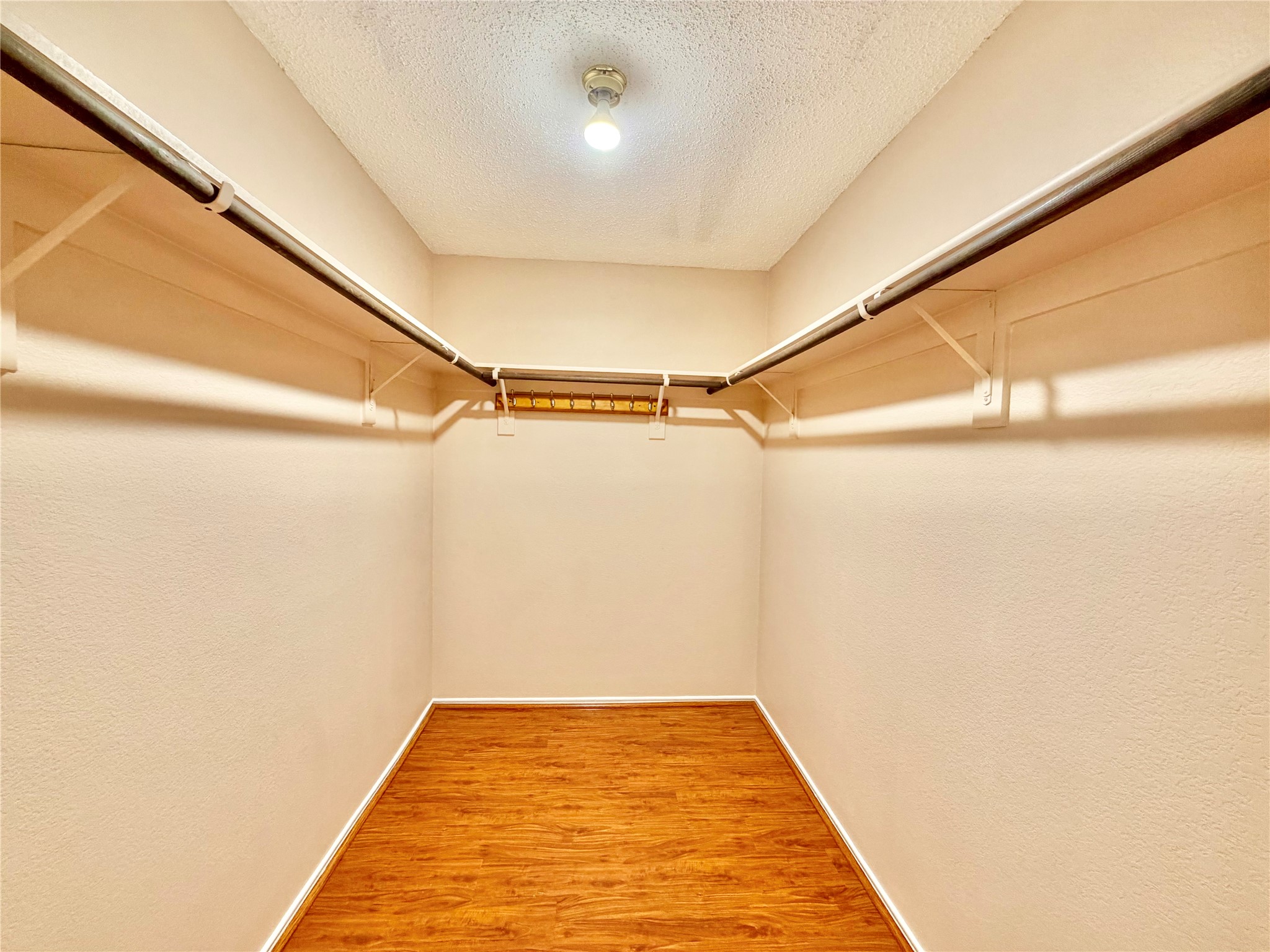7409 Cresswell Drive Arlington TX 76001