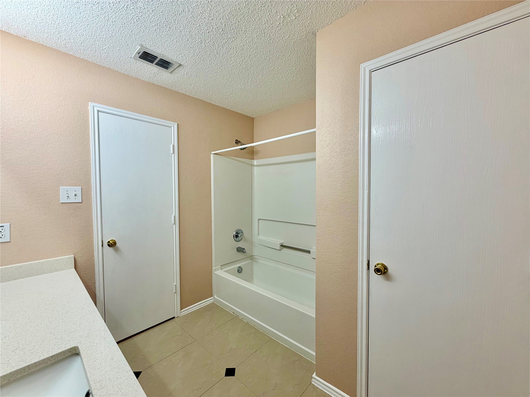 7409 Cresswell Drive Arlington TX 76001