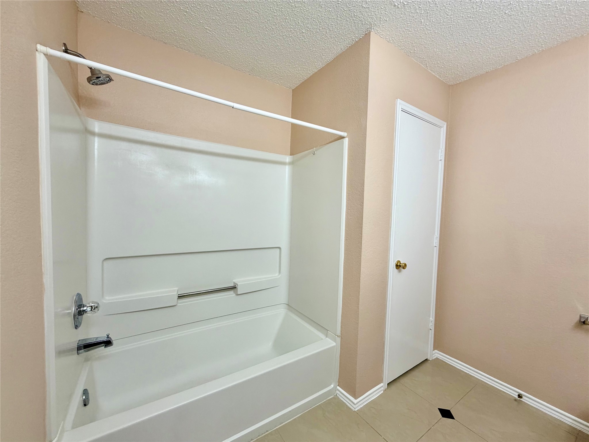 7409 Cresswell Drive Arlington TX 76001