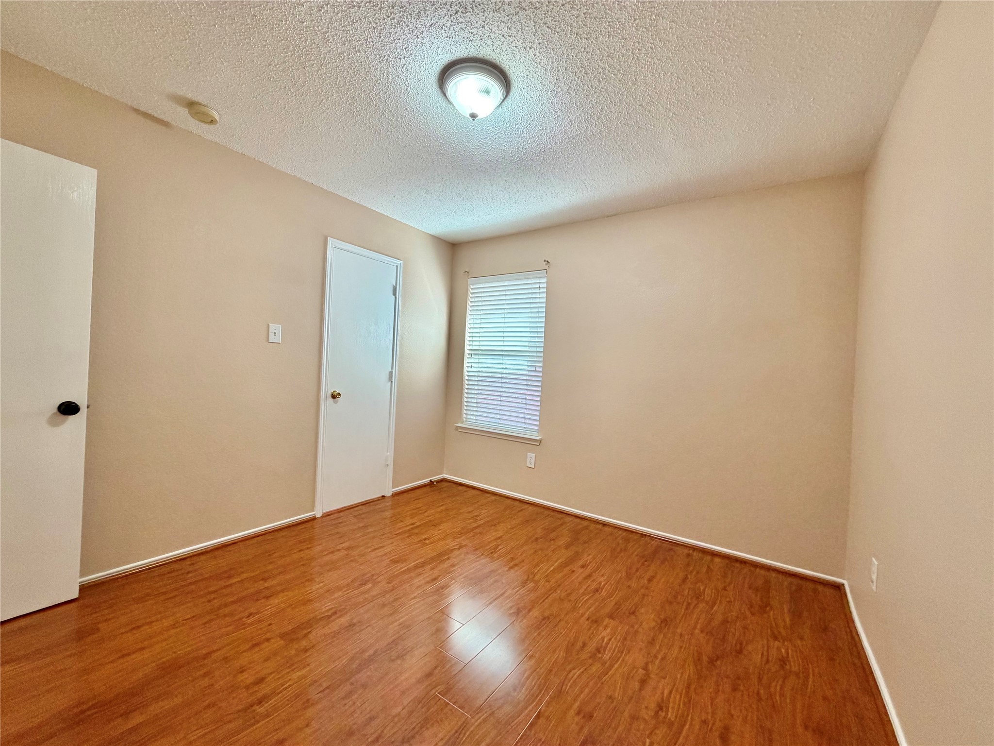 7409 Cresswell Drive Arlington TX 76001