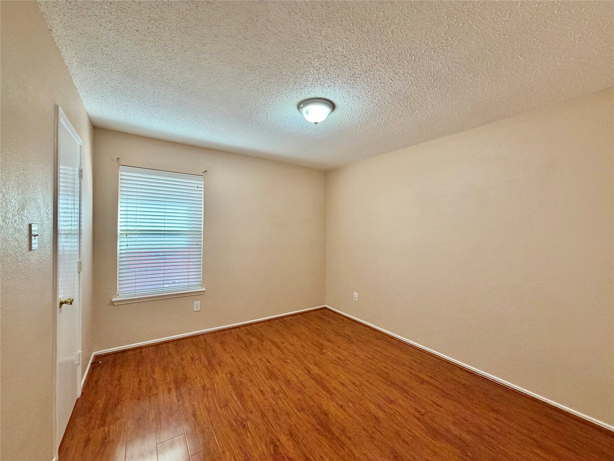 7409 Cresswell Drive Arlington TX 76001