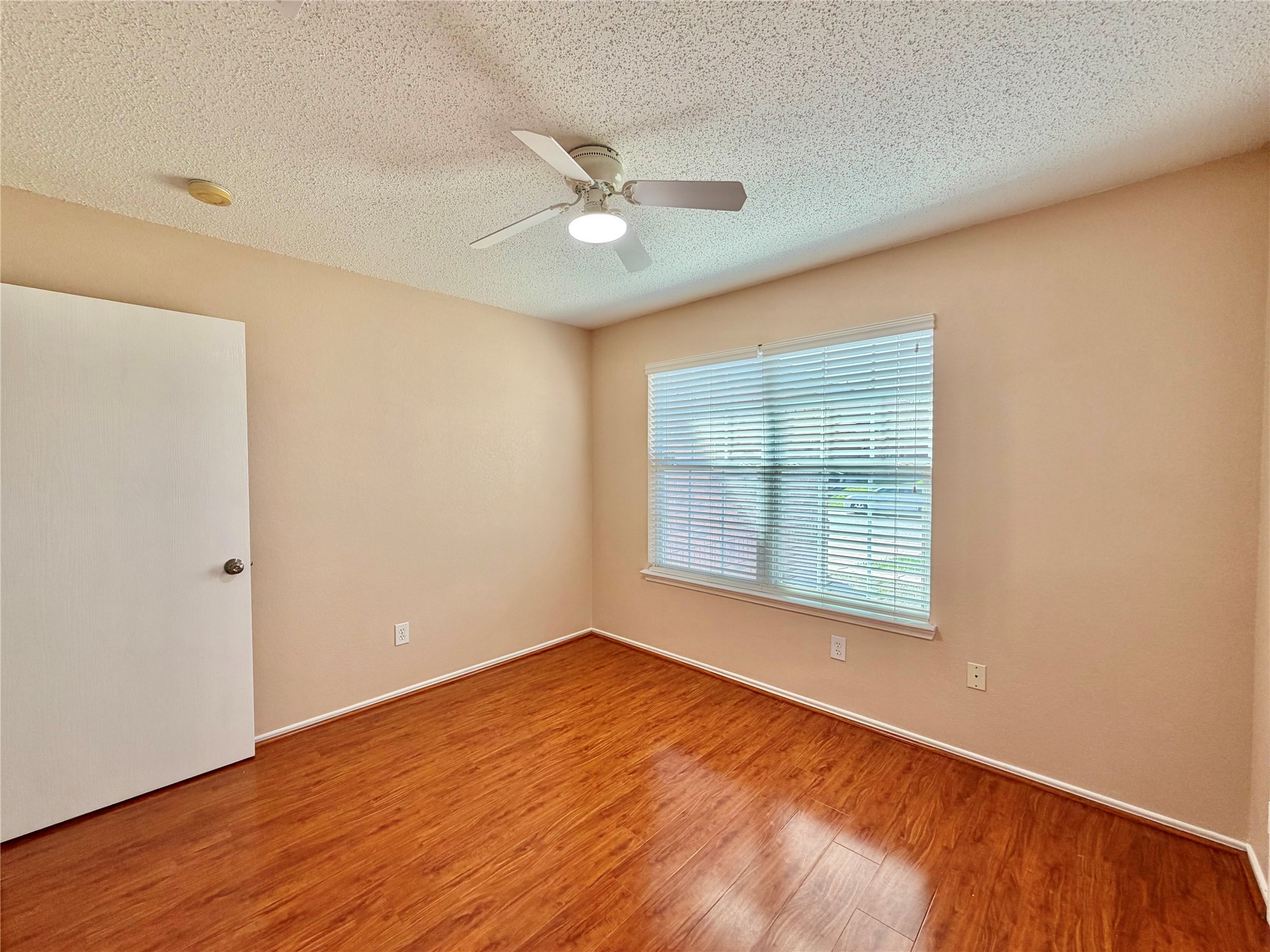 7409 Cresswell Drive Arlington TX 76001