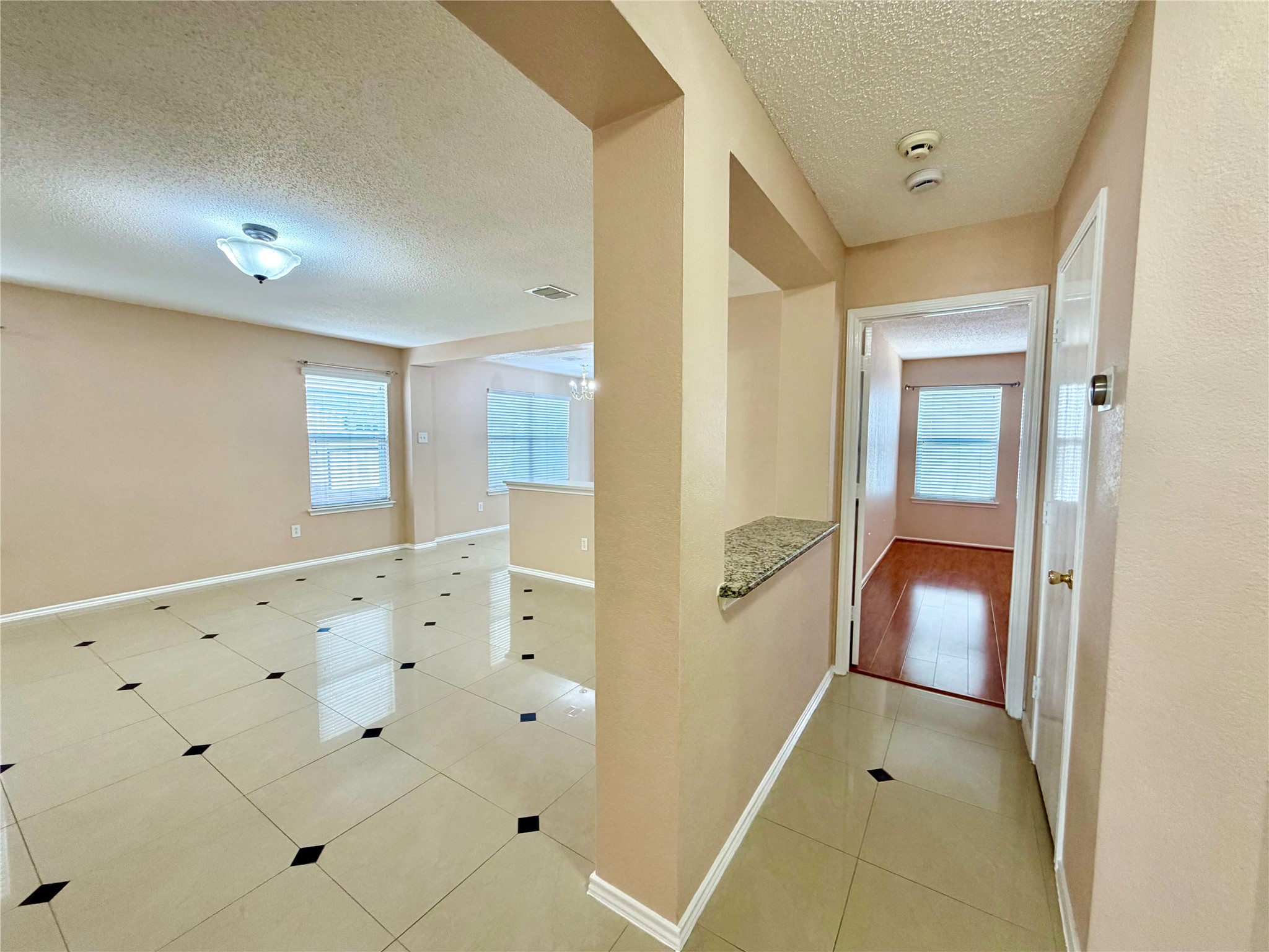 7409 Cresswell Drive Arlington TX 76001