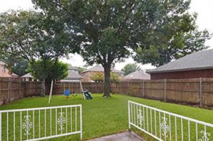 5828 Mossbrook Trail Dallas TX 75252