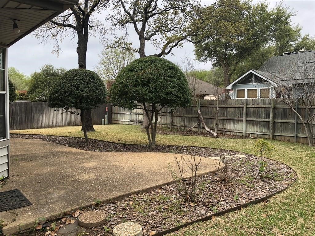 1906 Mill Pond Grapevine TX 76051