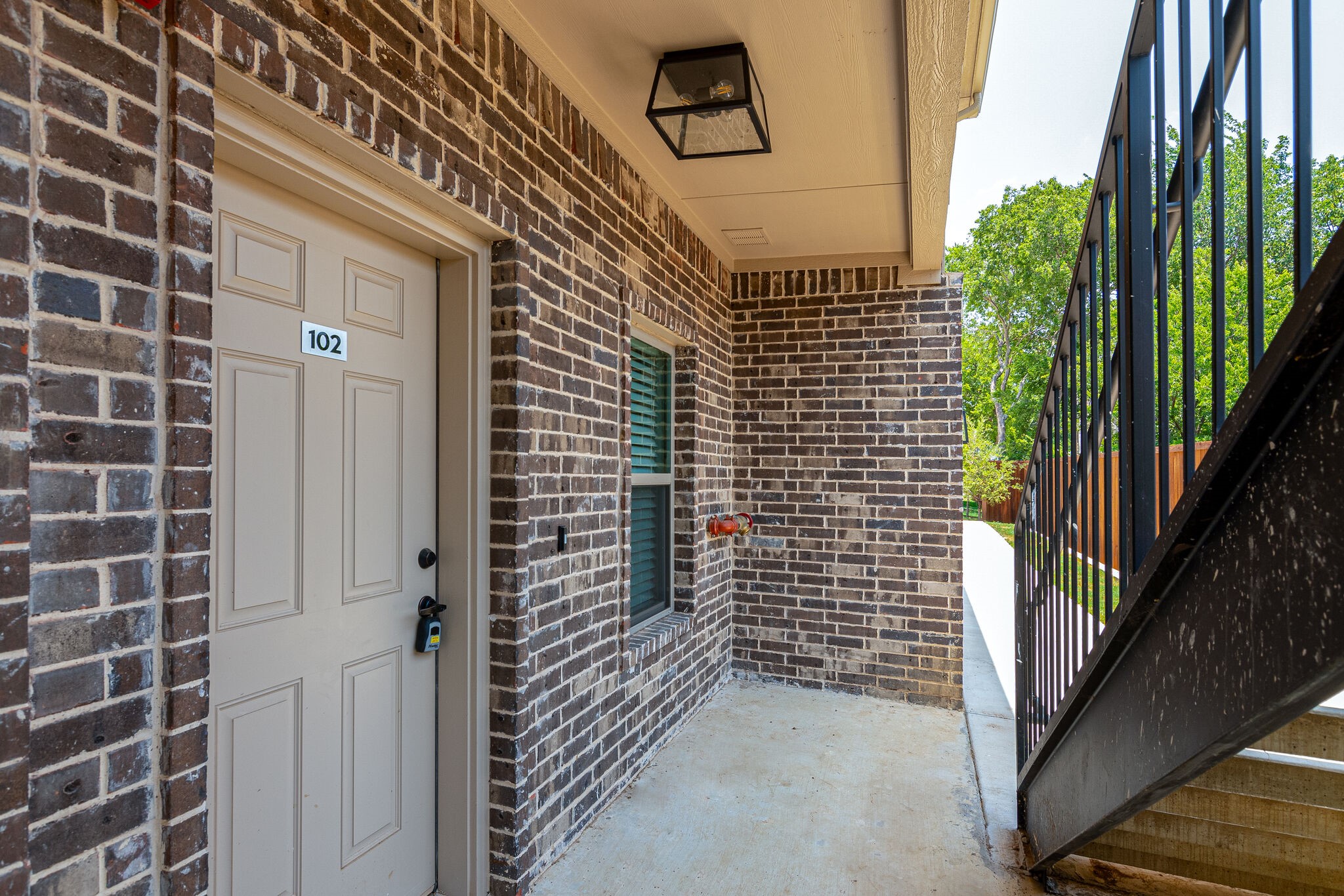 115 W Jones Krum TX 76249