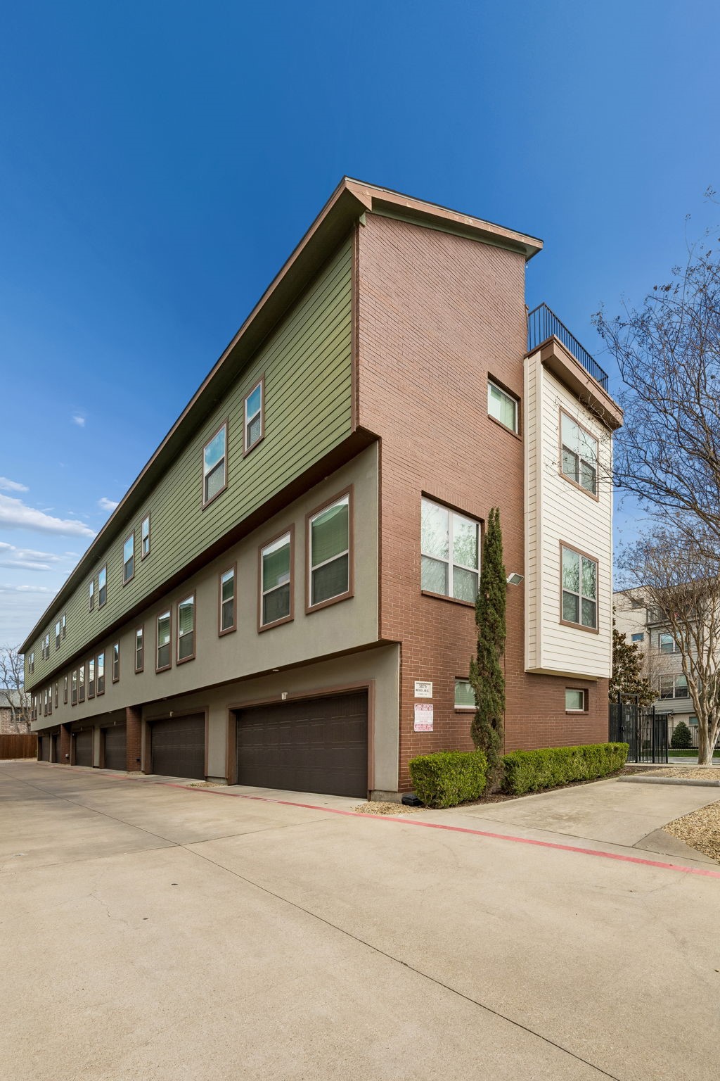 5875 Ross Avenue Dallas TX 75206