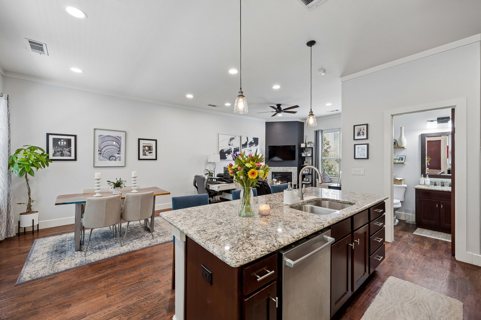 5875 Ross Avenue Dallas TX 75206